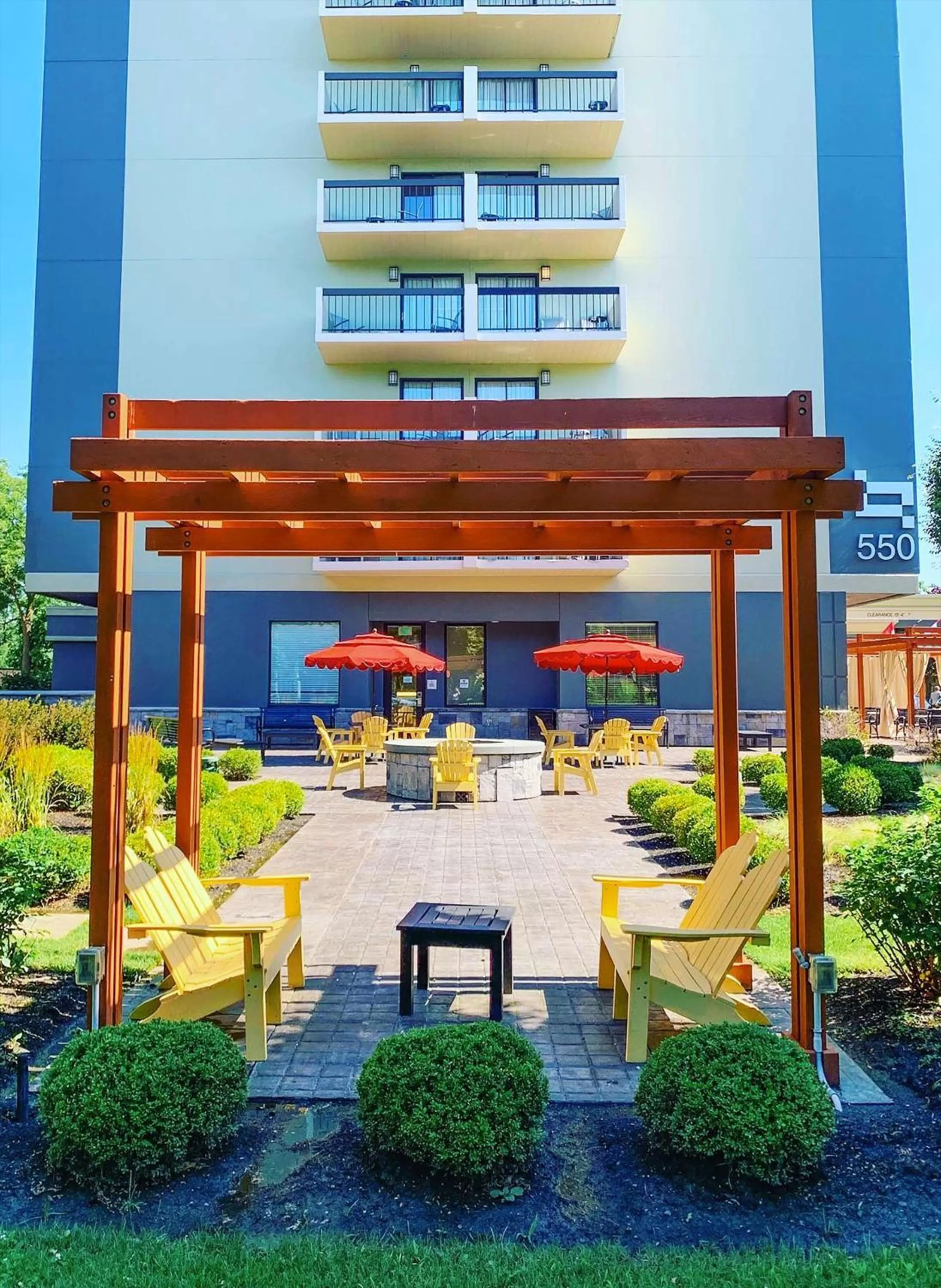 Patio in The Strathallan - a DoubleTree by Hilton