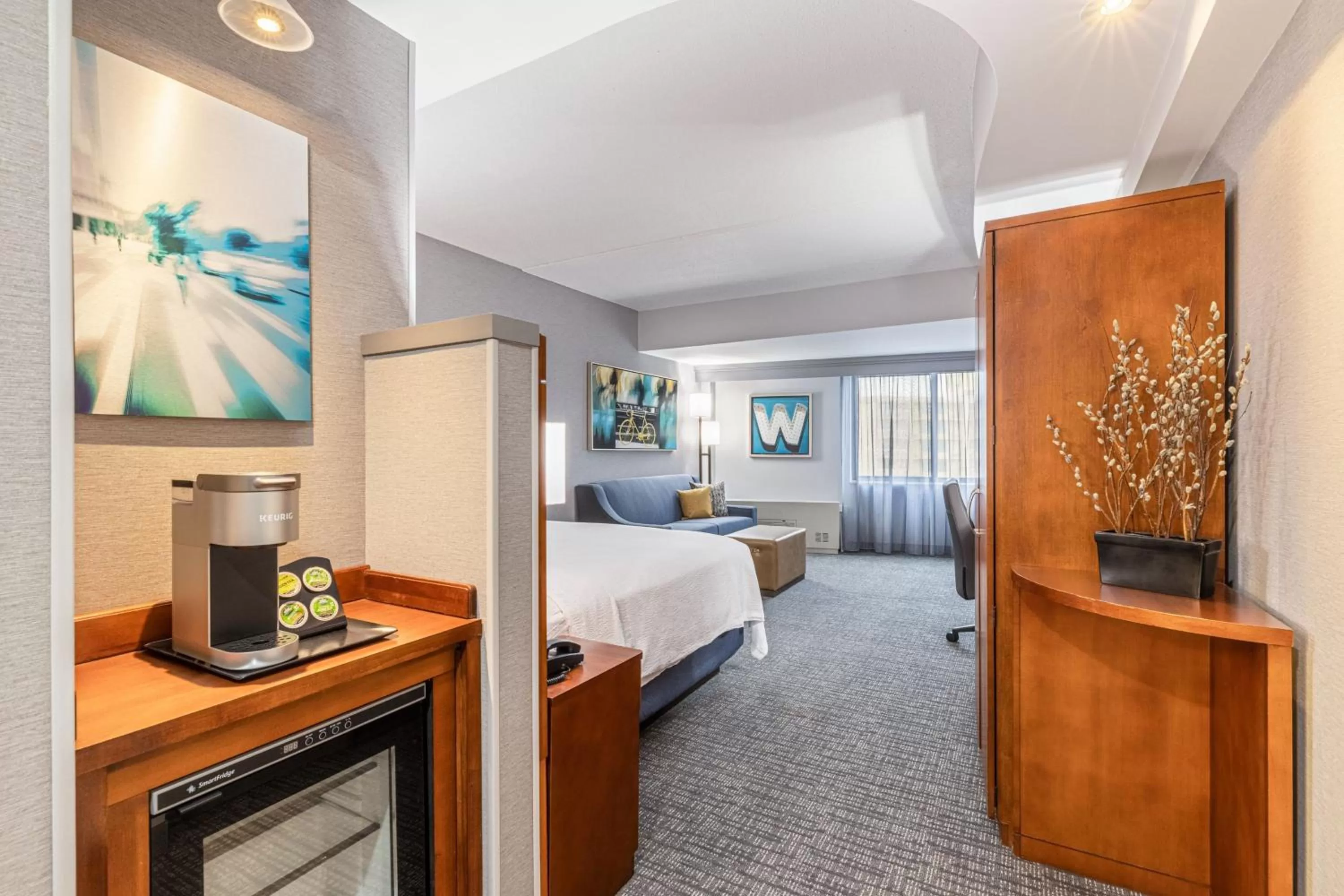 King Room with Sofa Bed - Hearing Accessible in Courtyard by Marriott Boston Waltham