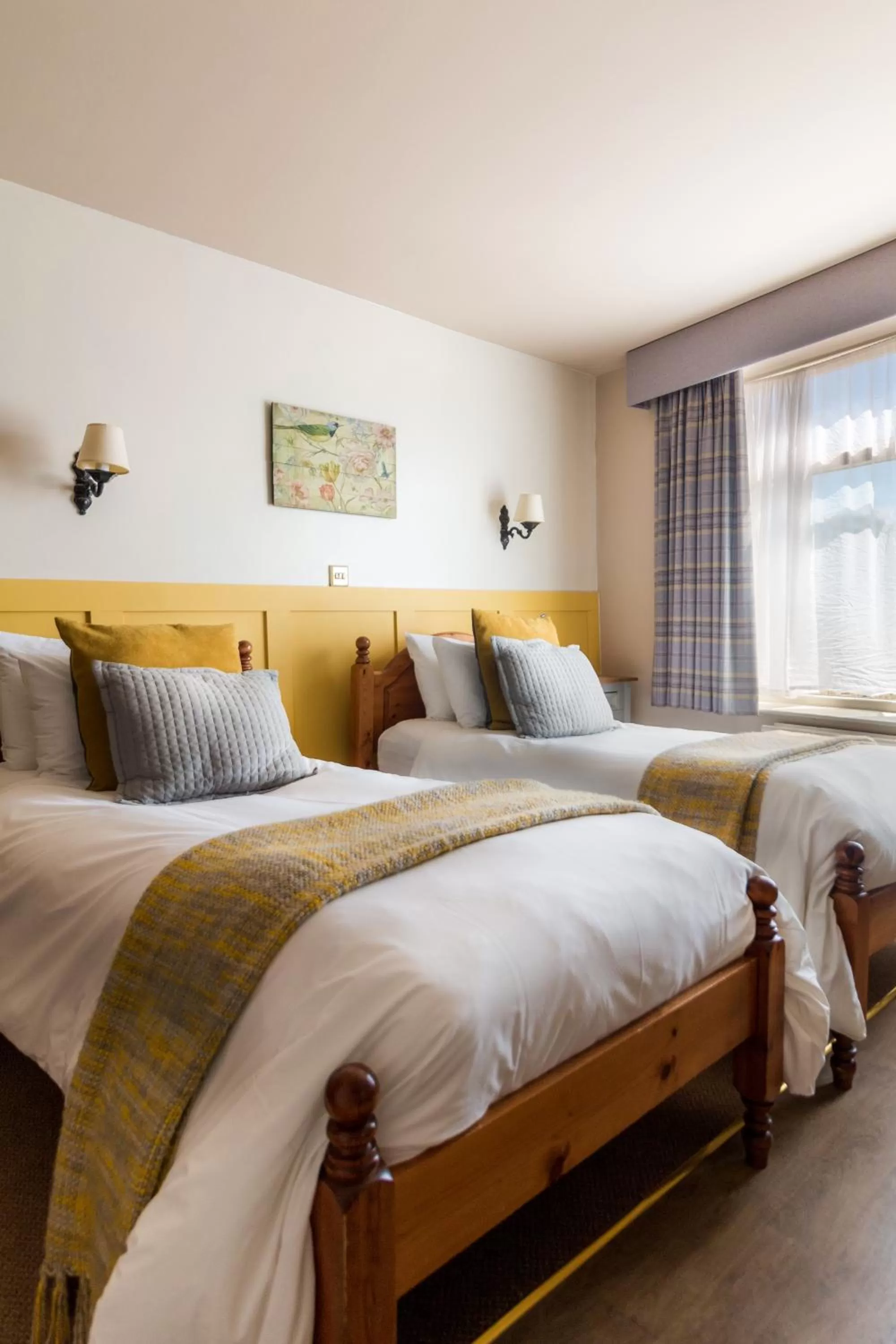 Bed in The Fleece Inn