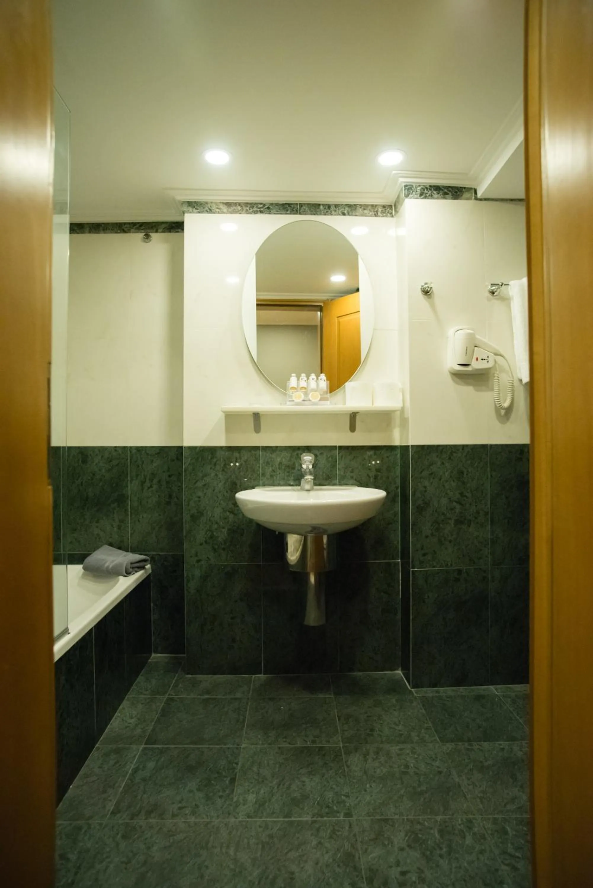 Bathroom in Byzantino Hotel