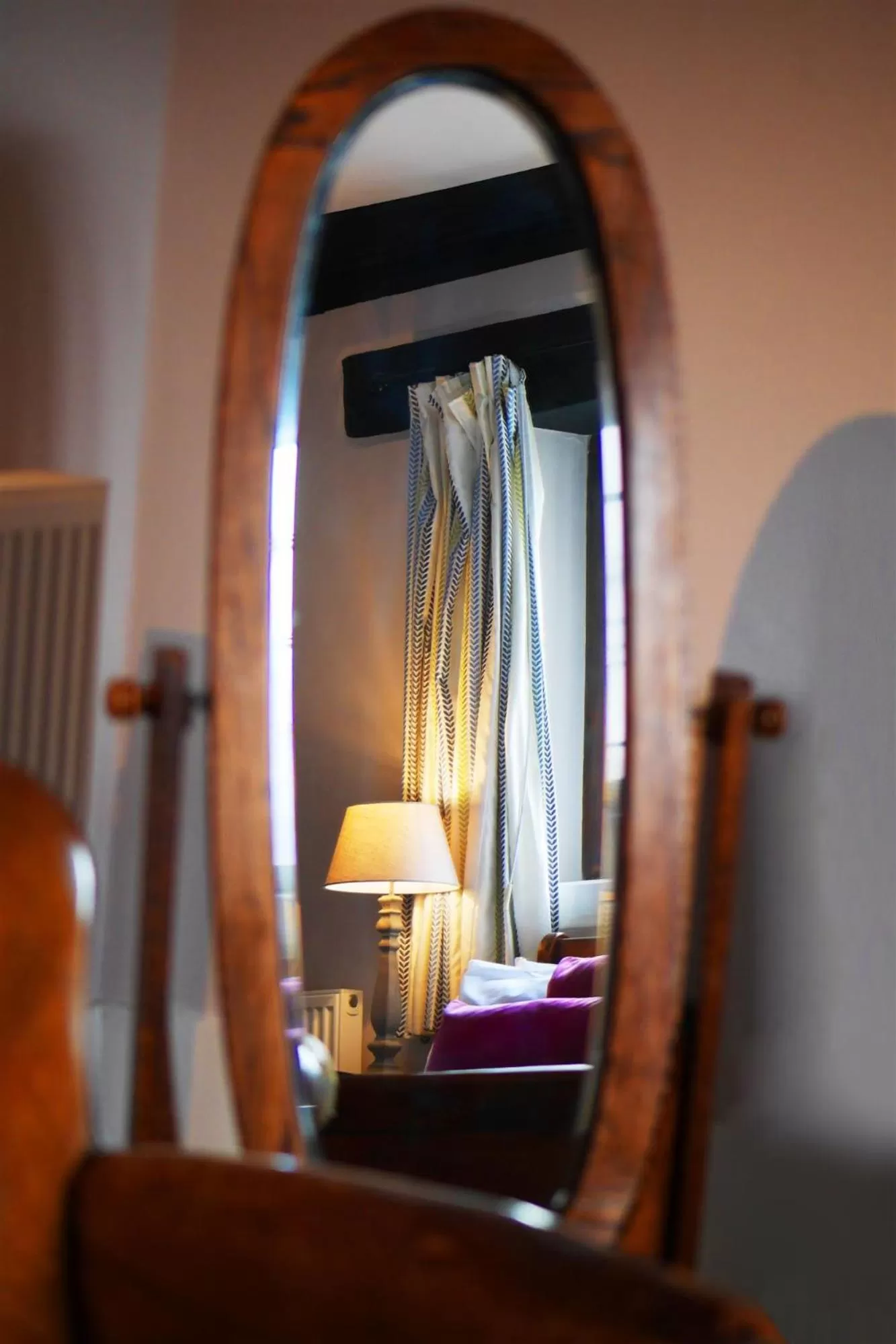 Bedroom, Bed in Bear and Ragged Staff