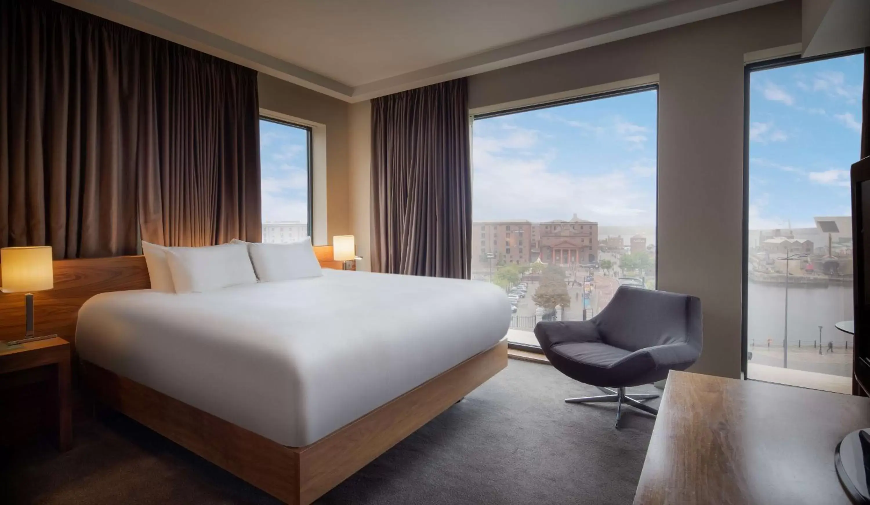 Executive King Room with Dock View in Hilton Liverpool City Centre Executive King Room with Dock View in Hilton Liverpool City Centre