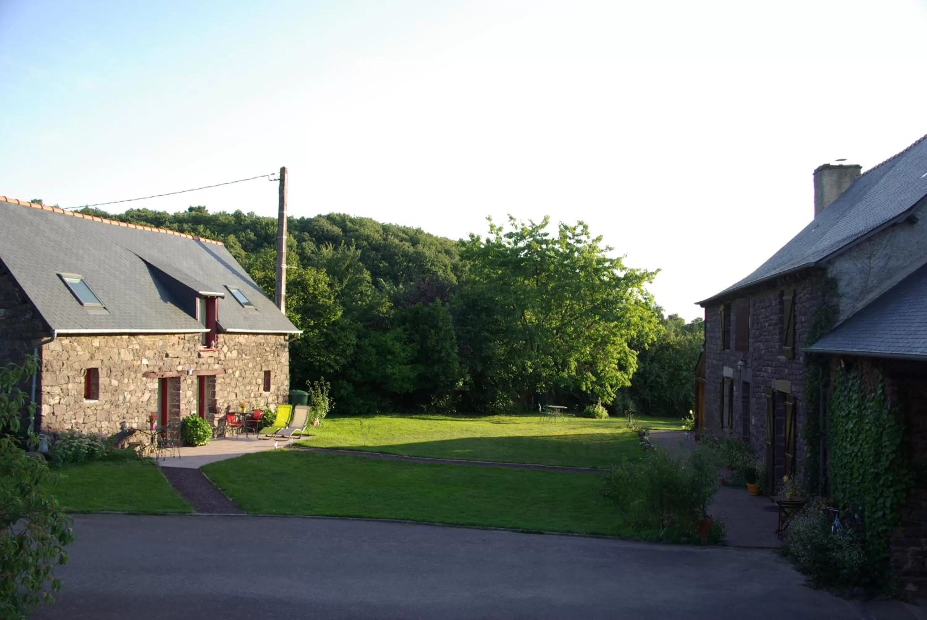 Facade/entrance in Chambres d'hôtes La Fontaine Garel