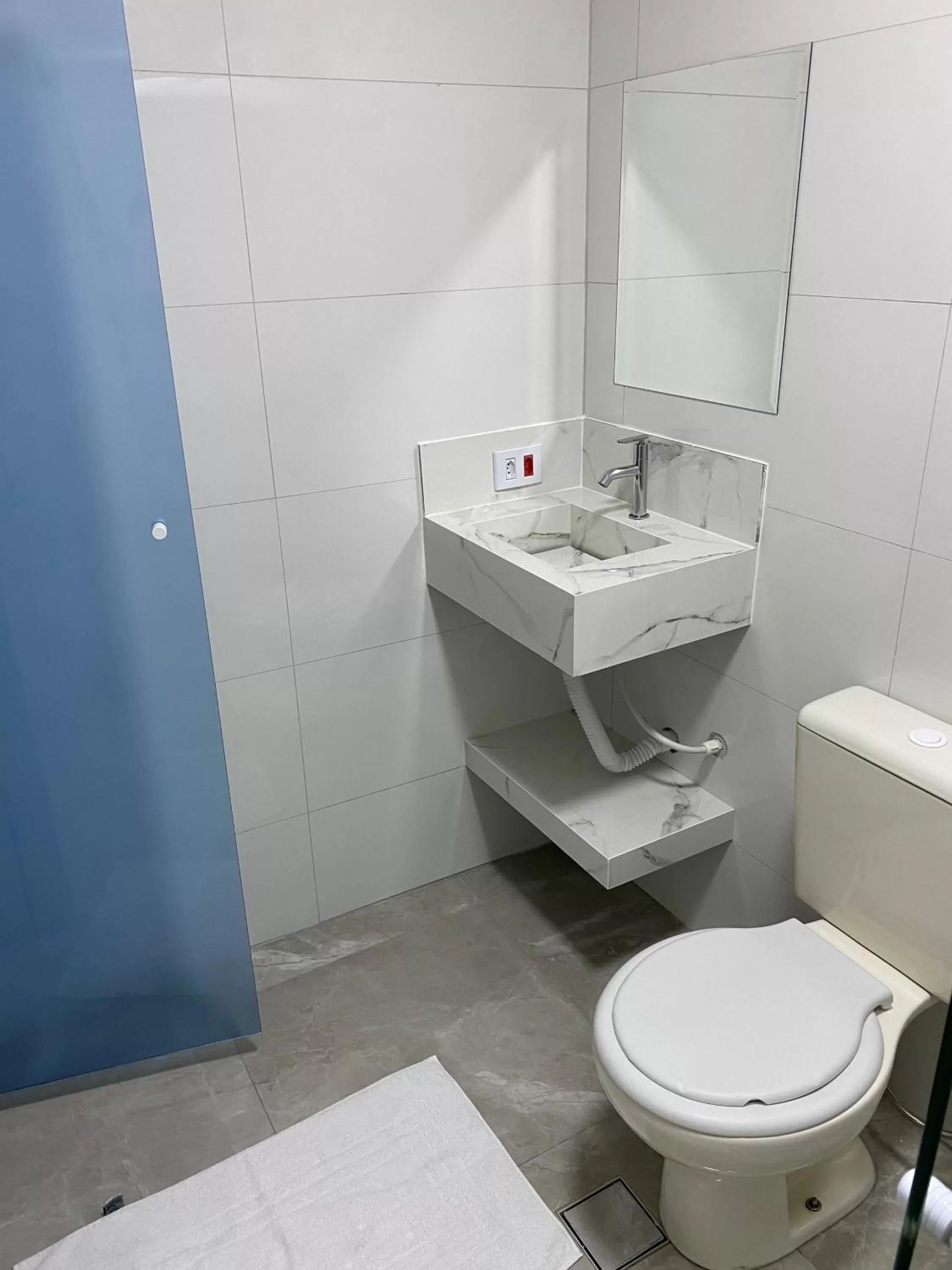 Toilet, Bathroom in Hotel Urban