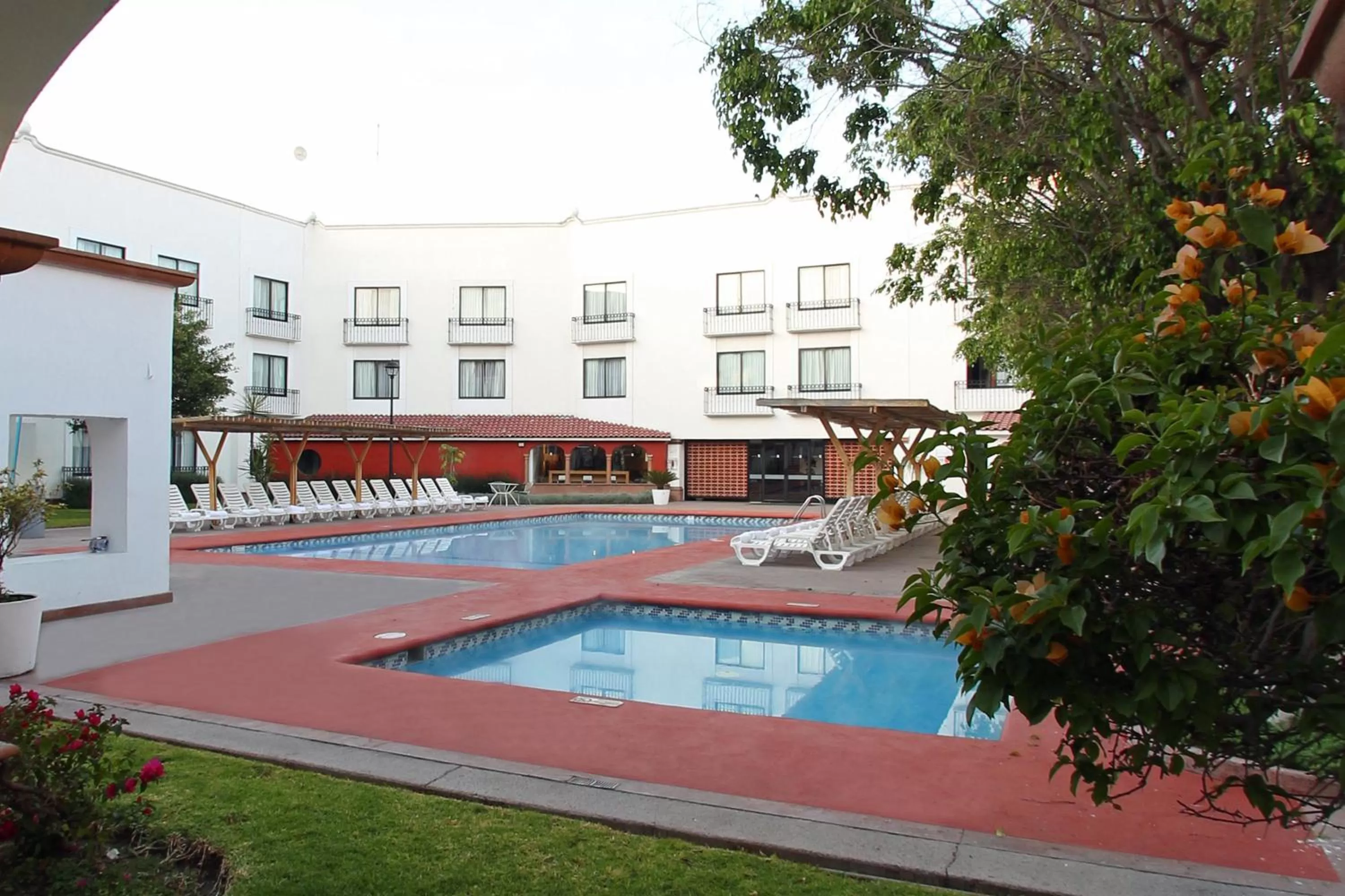 Swimming pool in Fiesta Inn Queretaro