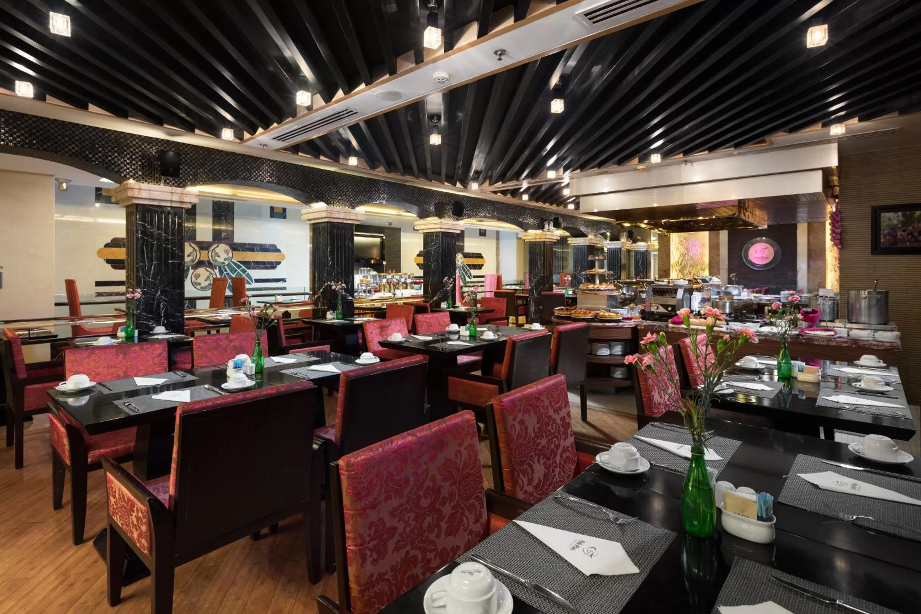 Restaurant/places to eat in Silk Path Hotel Hanoi