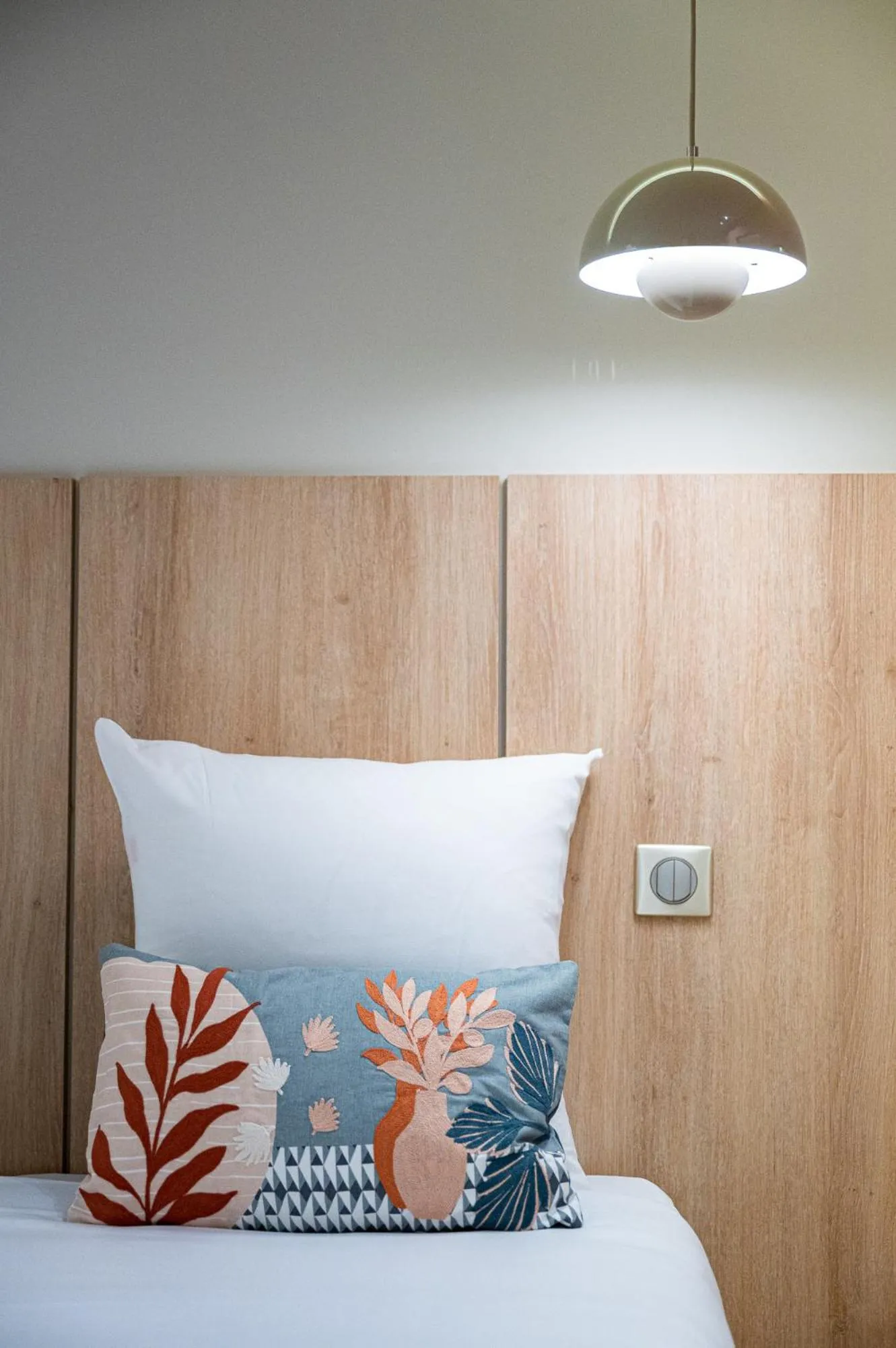 Bed in Florella Croisette Apartment