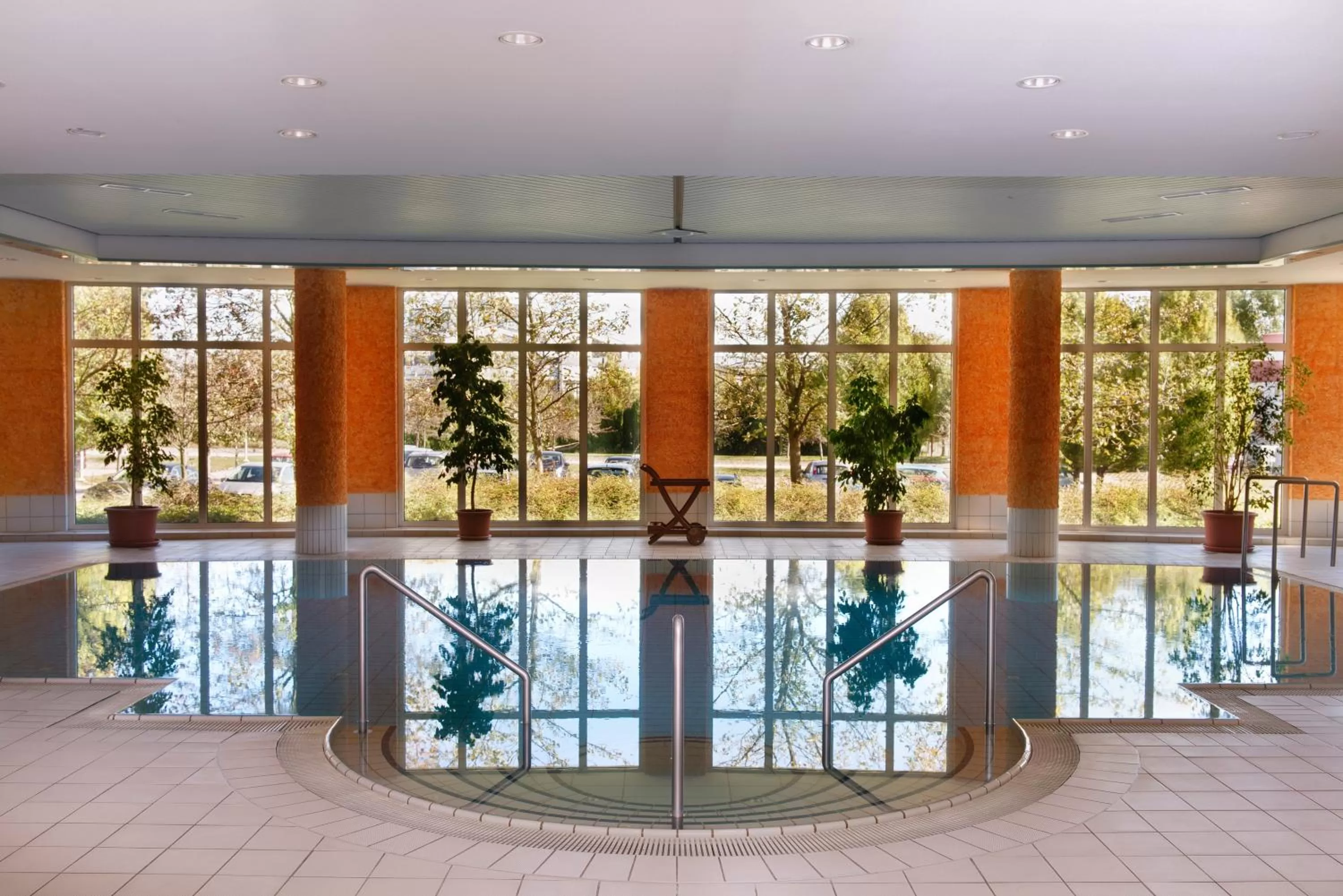 Swimming pool in Congress Hotel Weimar by Mercure