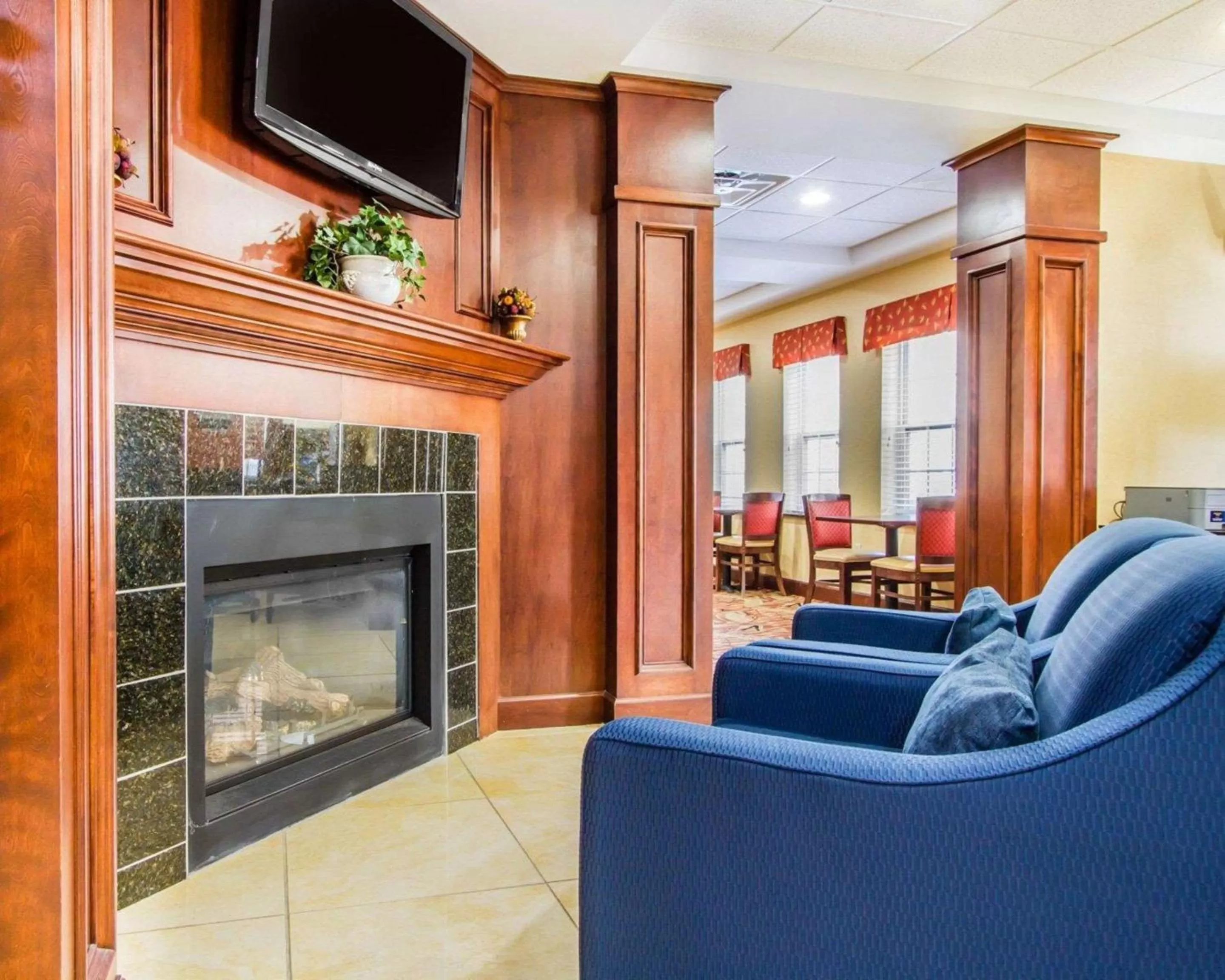 Lobby or reception in Comfort Inn & Suites Scarborough-Portland