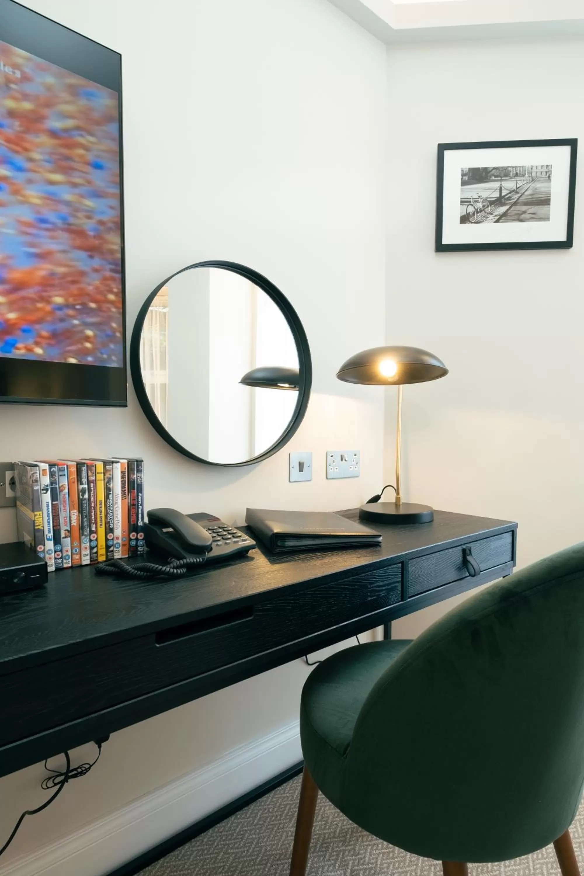 Bedroom in Roxford Lodge Hotel