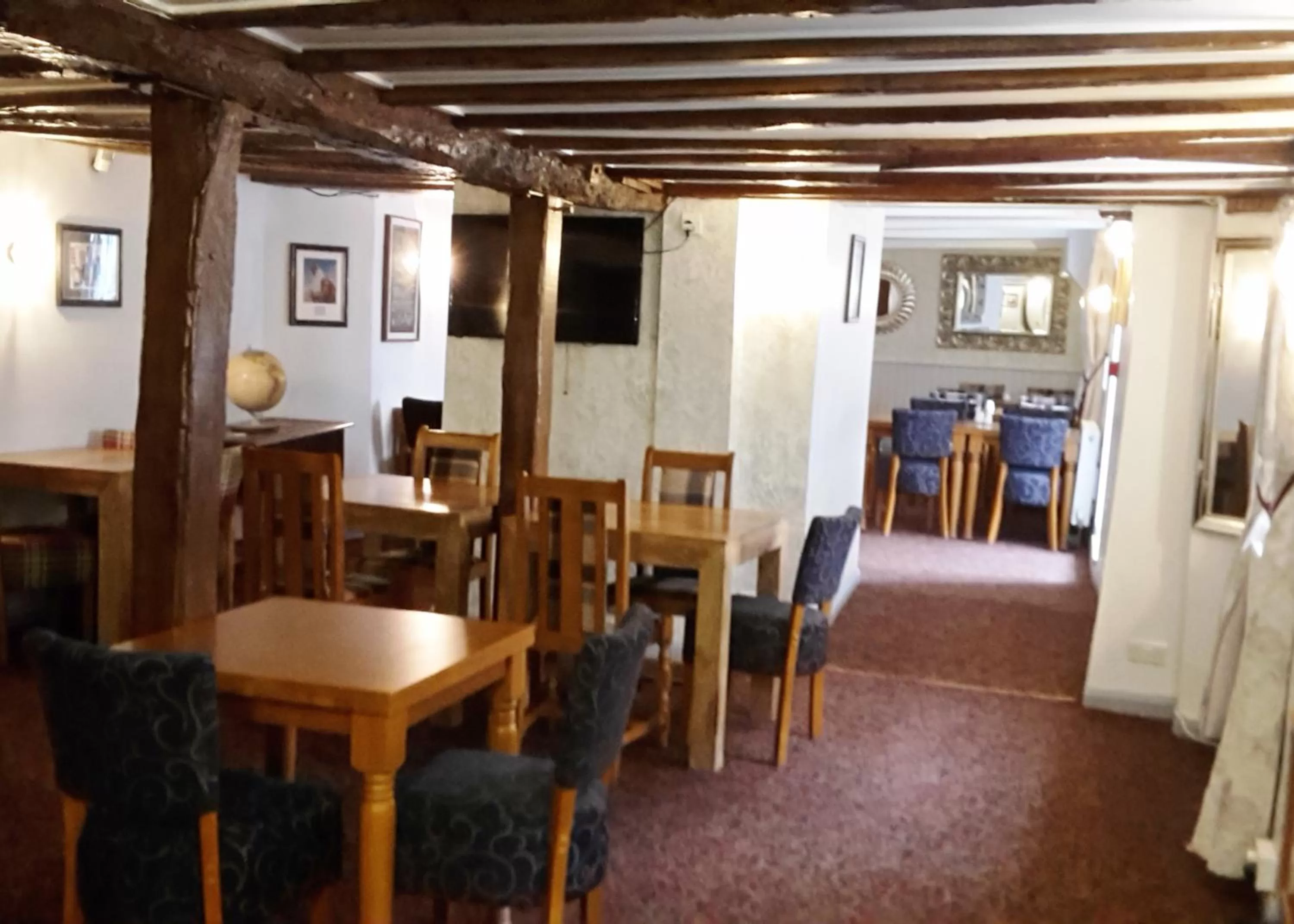 Restaurant/places to eat in Old George Hotel