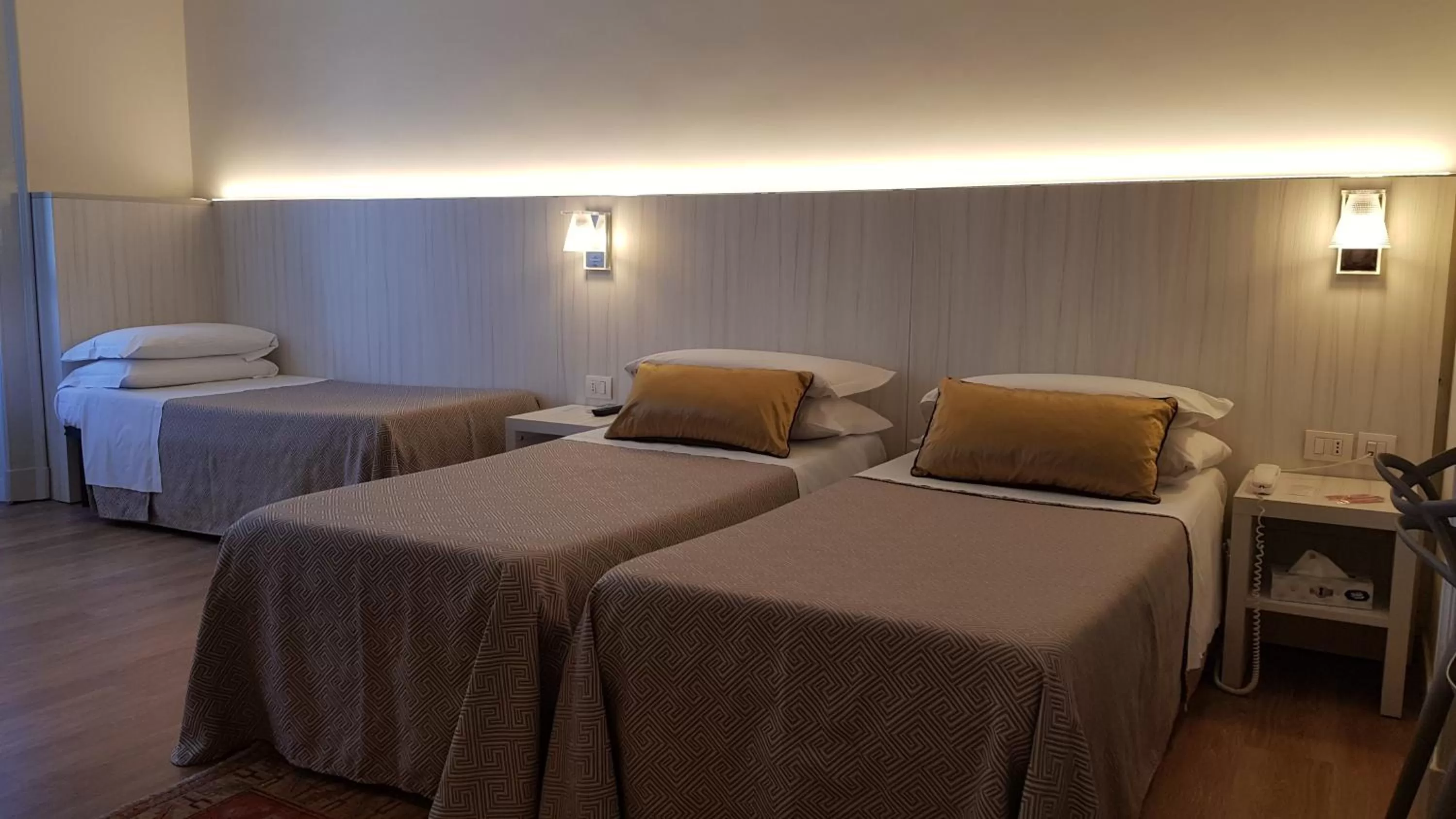 Bed in Hotel La Nuova Rotaia