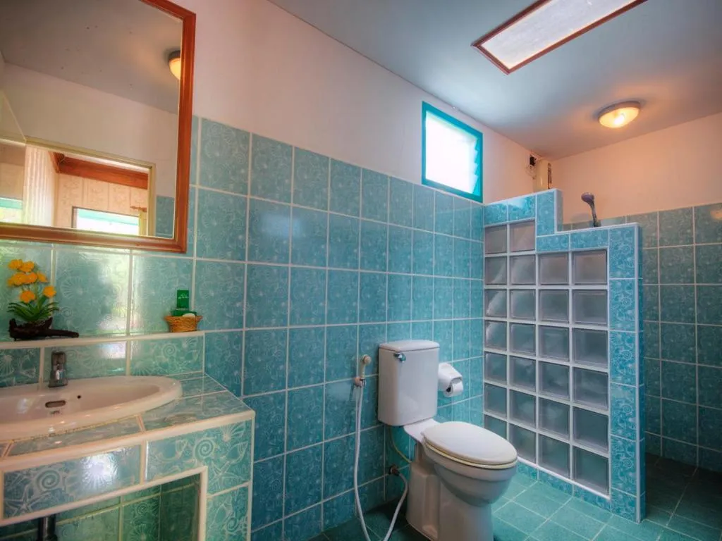 Bathroom in Samroiyod Holiday Resort