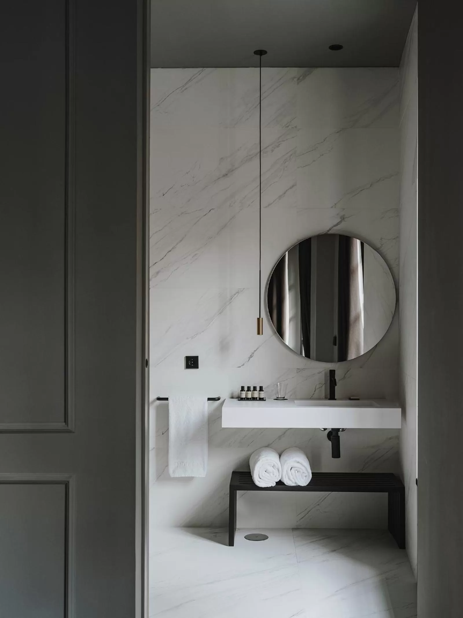 Bathroom, Bed in El Môderne Hotel