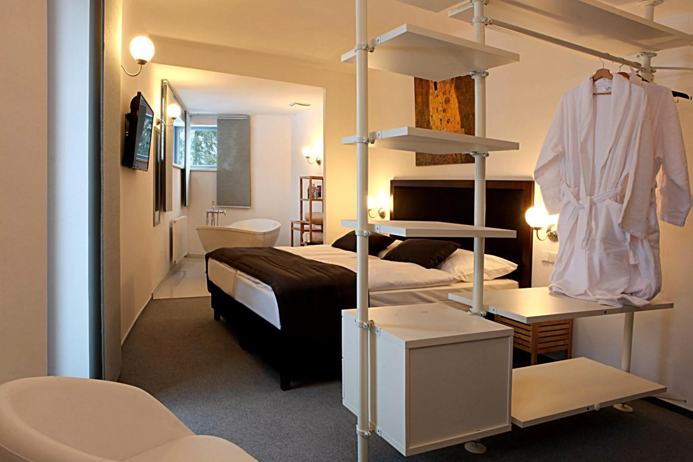 Bedroom, Bed in Hotel Koruna