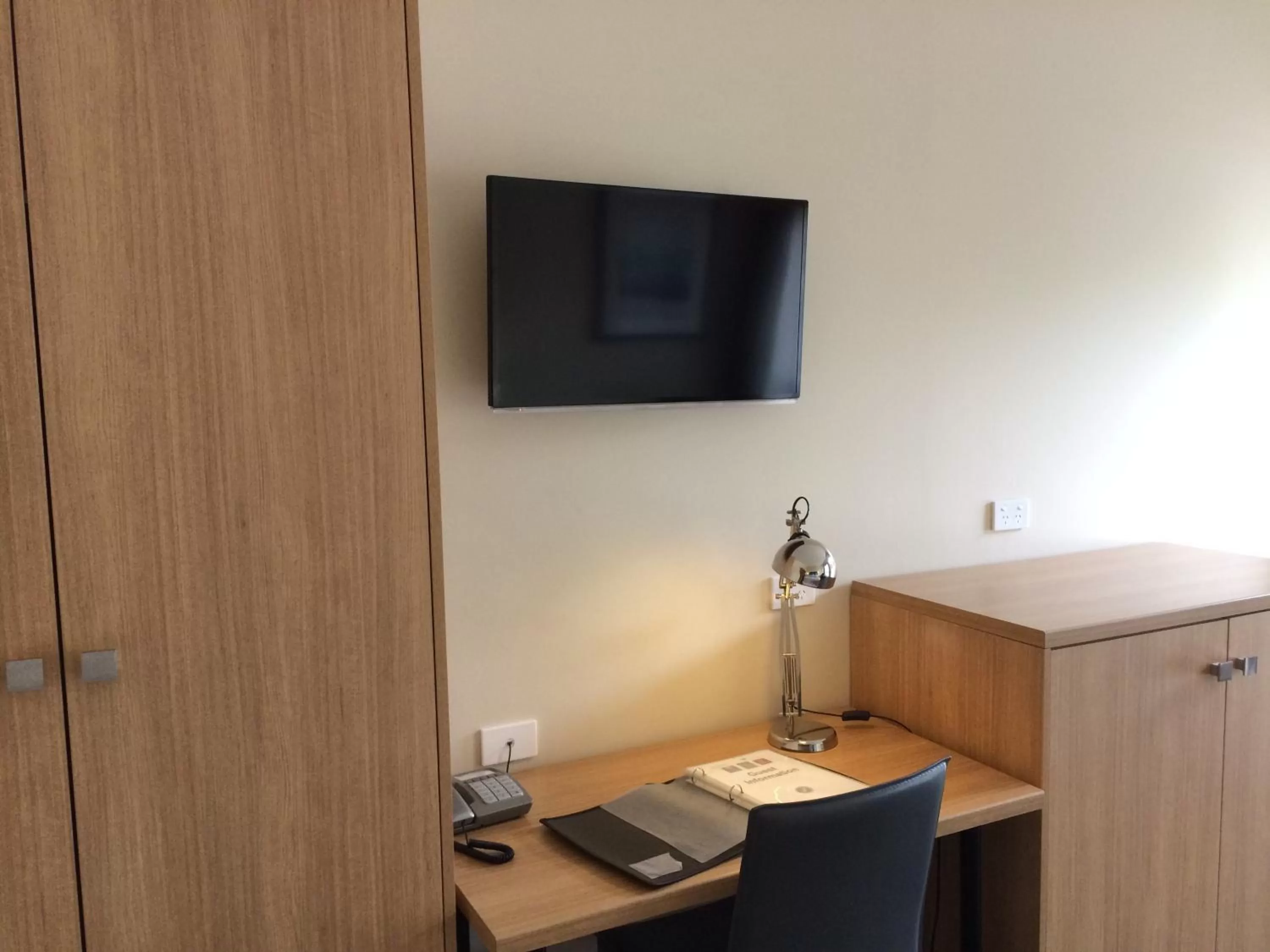 TV and multimedia in Comfort Inn & Suites Sombrero