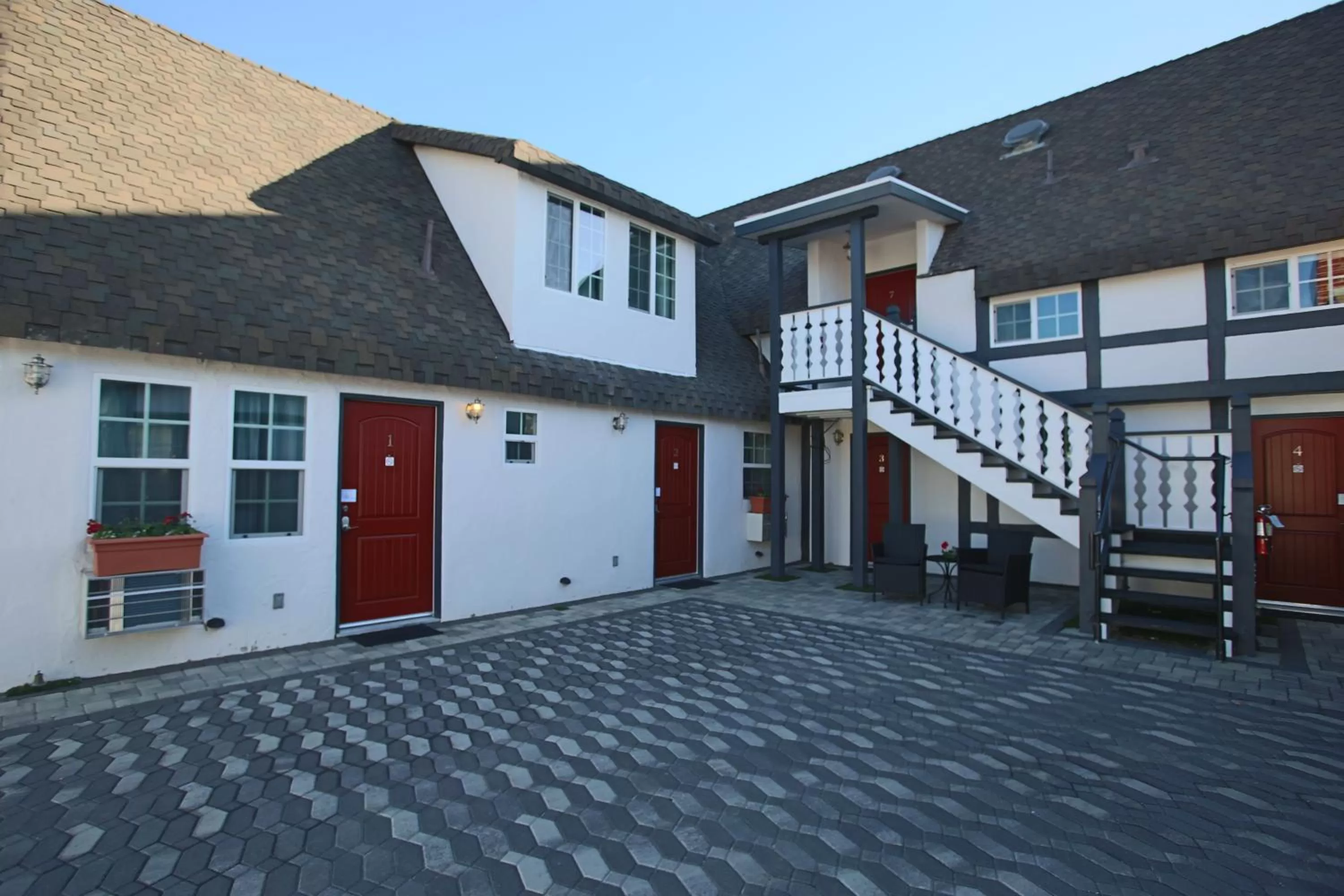 On site in New Haven Inn