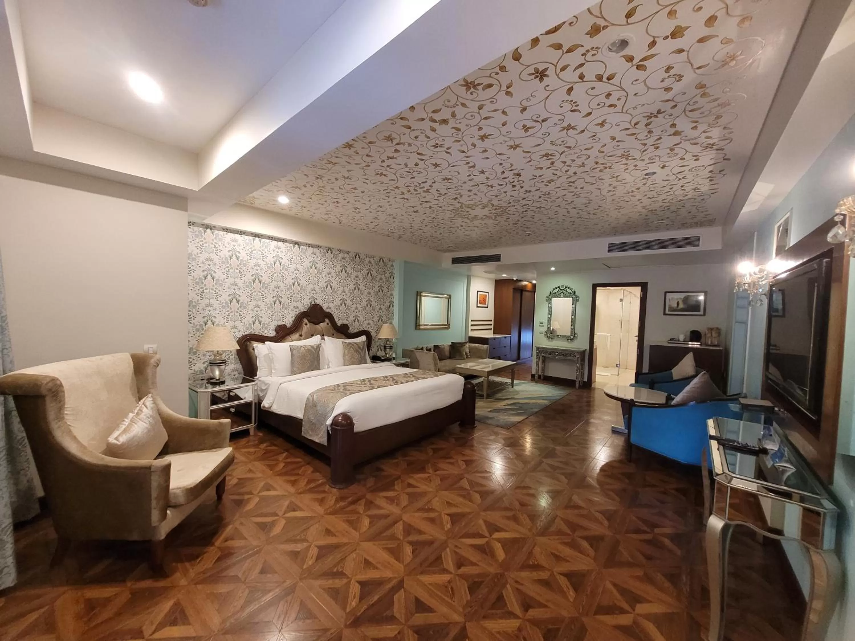 Photo of the whole room, Bed in Radisson Blu Udaipur Palace Resort & Spa