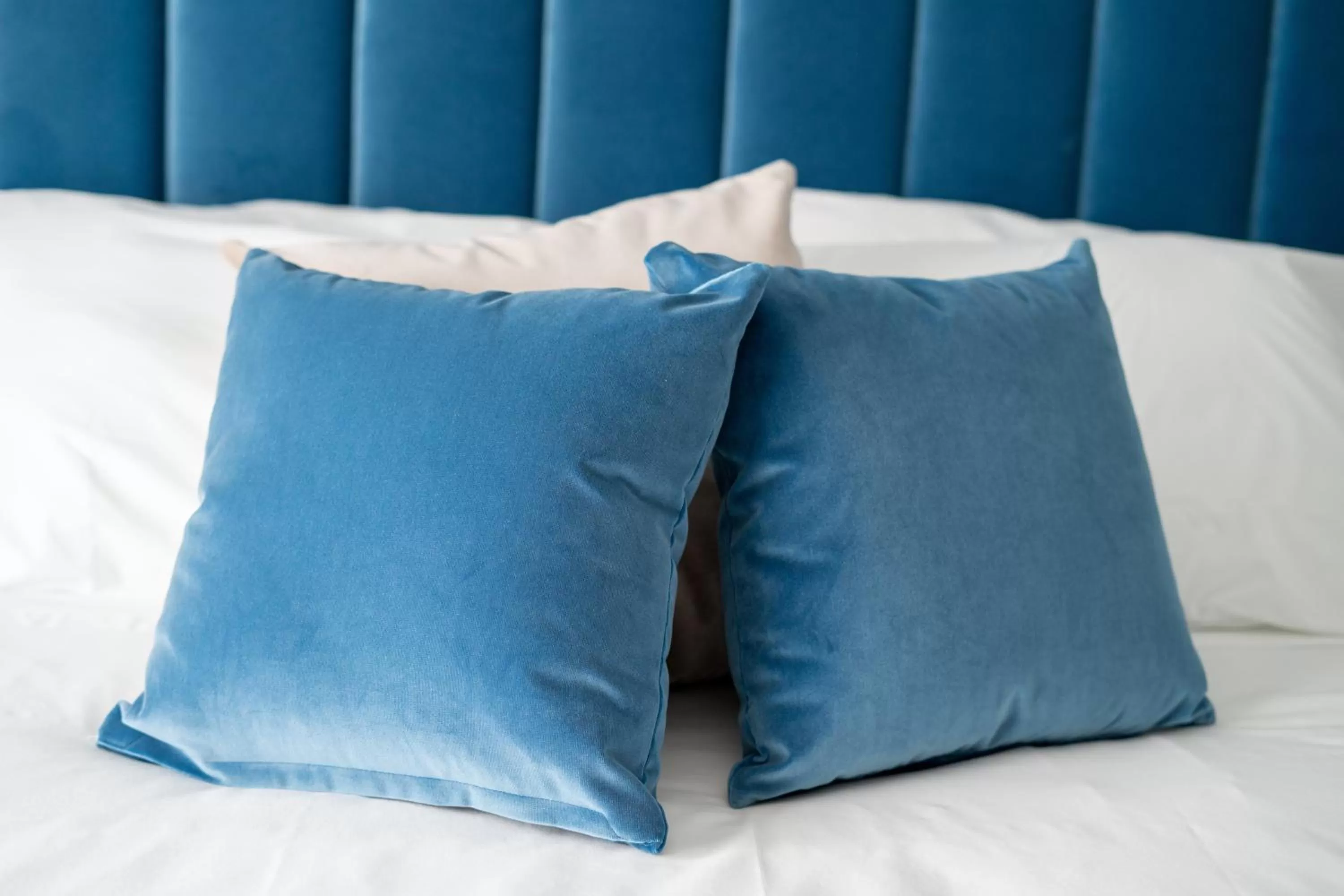 Bed in Alma Sorrento Suite