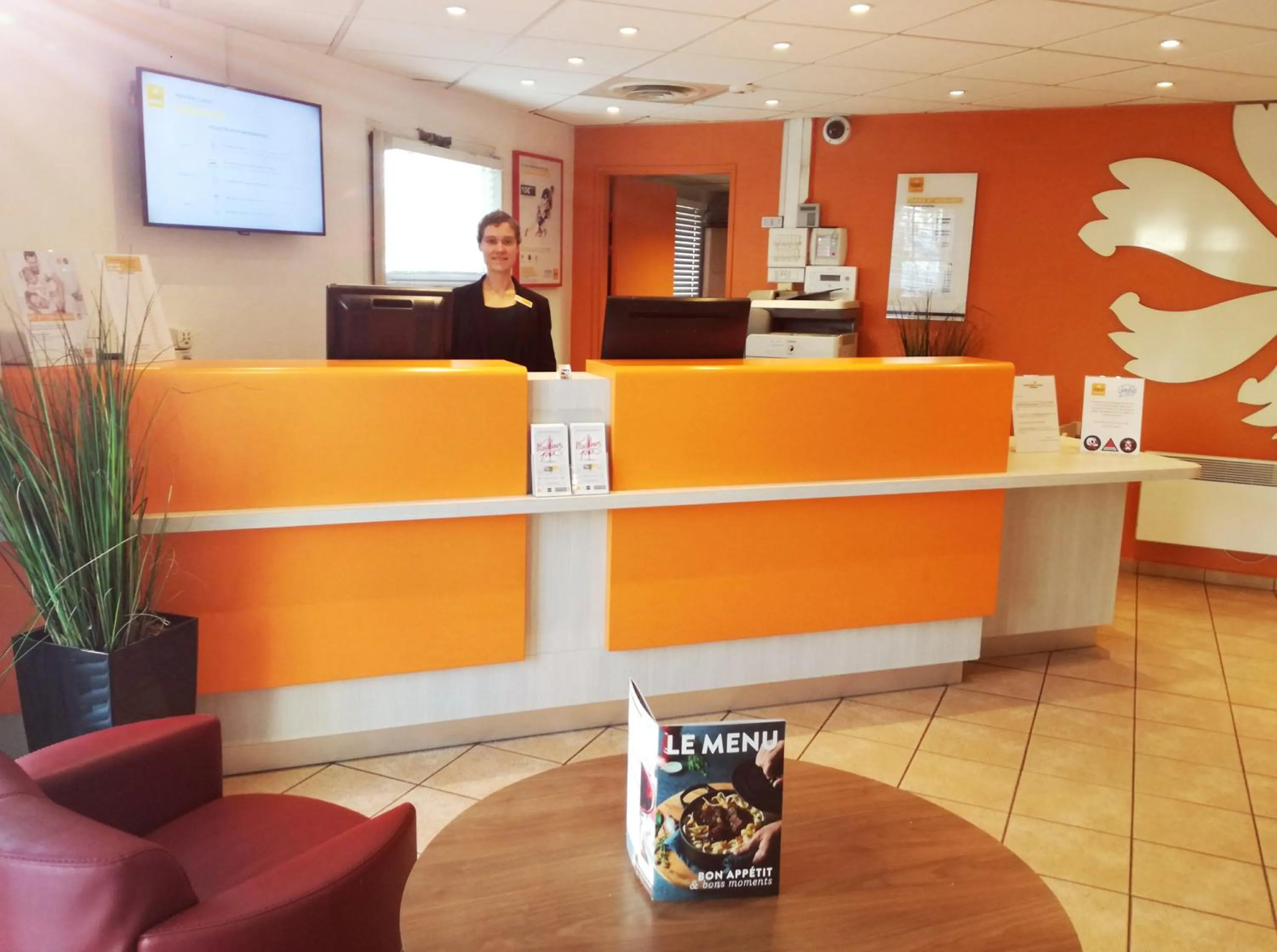 Lobby or reception in Première Classe Paris Ouest - Pont de Suresnes