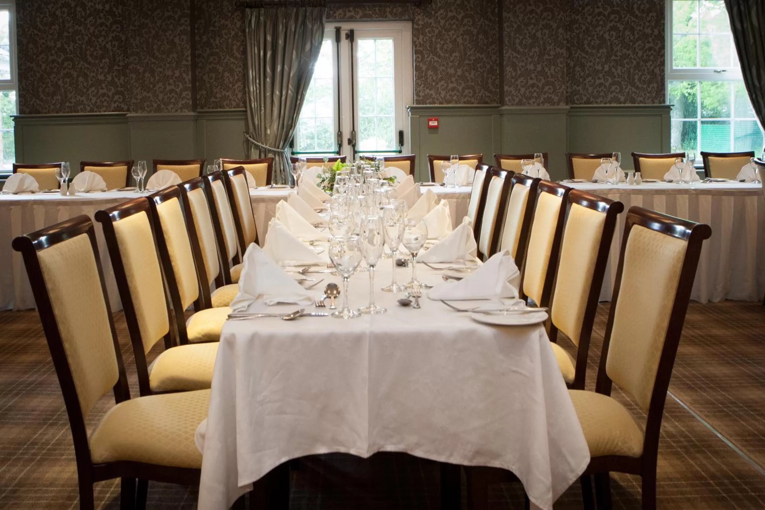 Restaurant/places to eat in The Gables Hotel