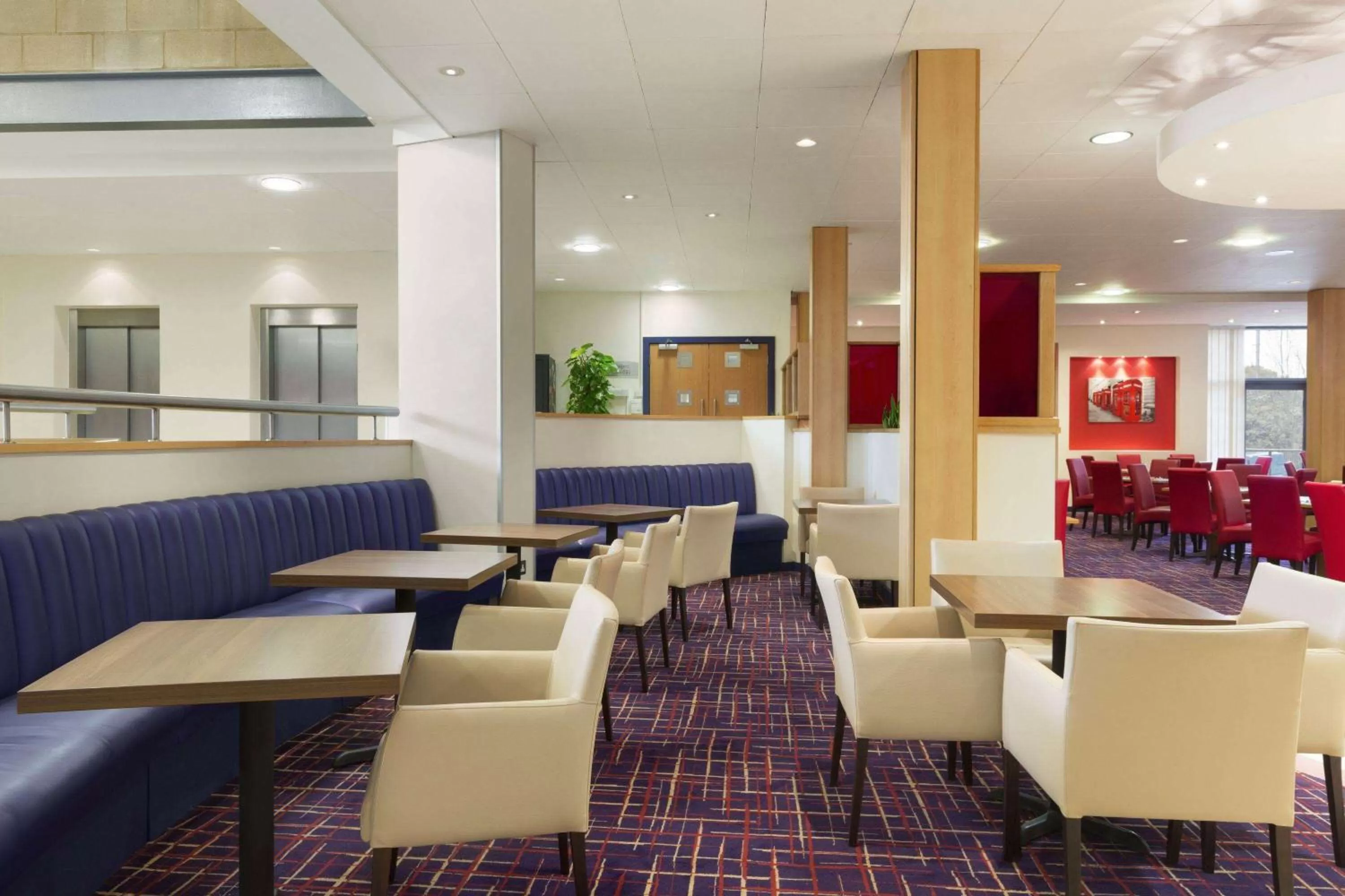 Lounge or bar in Ramada London North