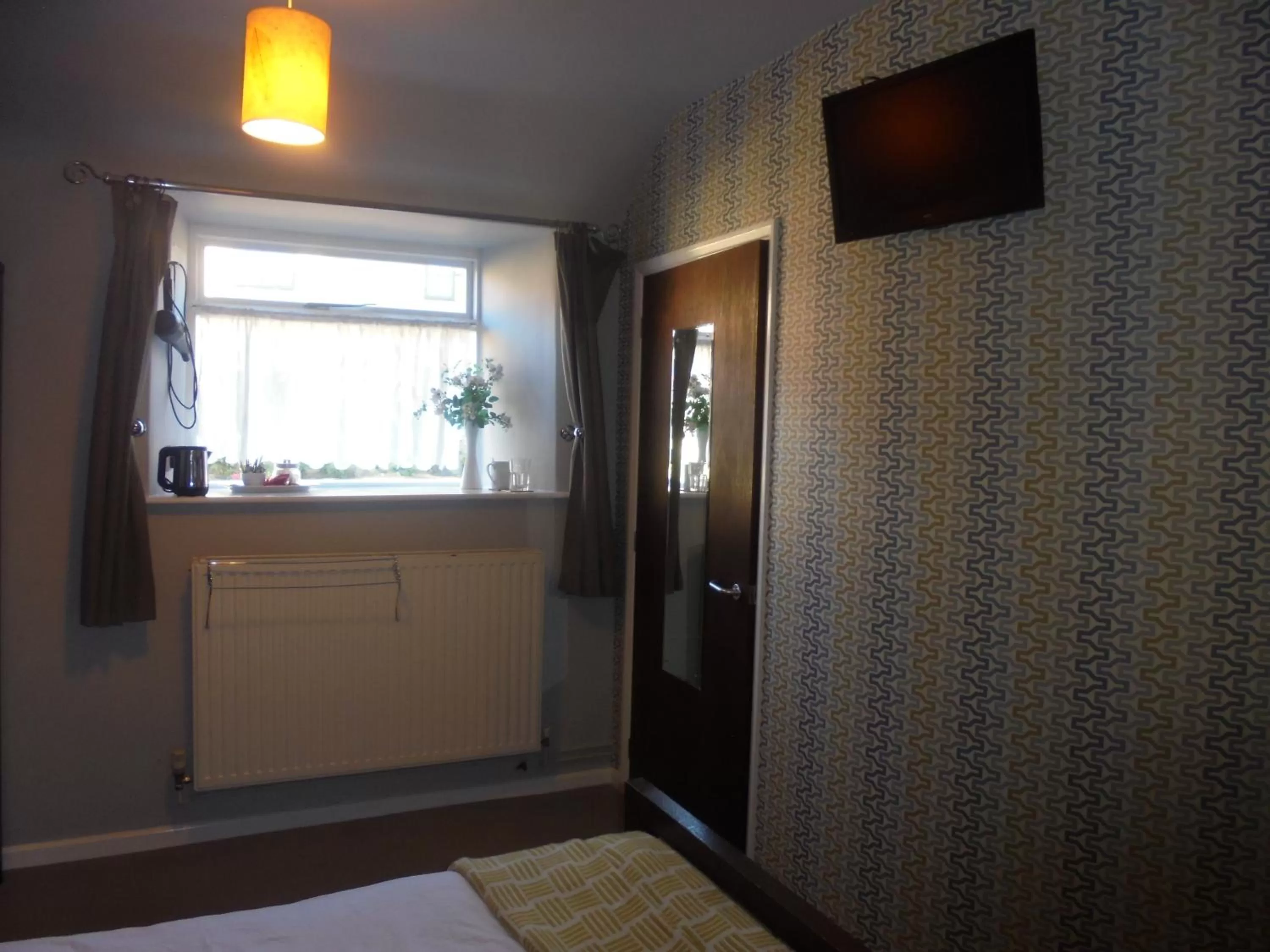 Bed in Middle Farm Villa B&B