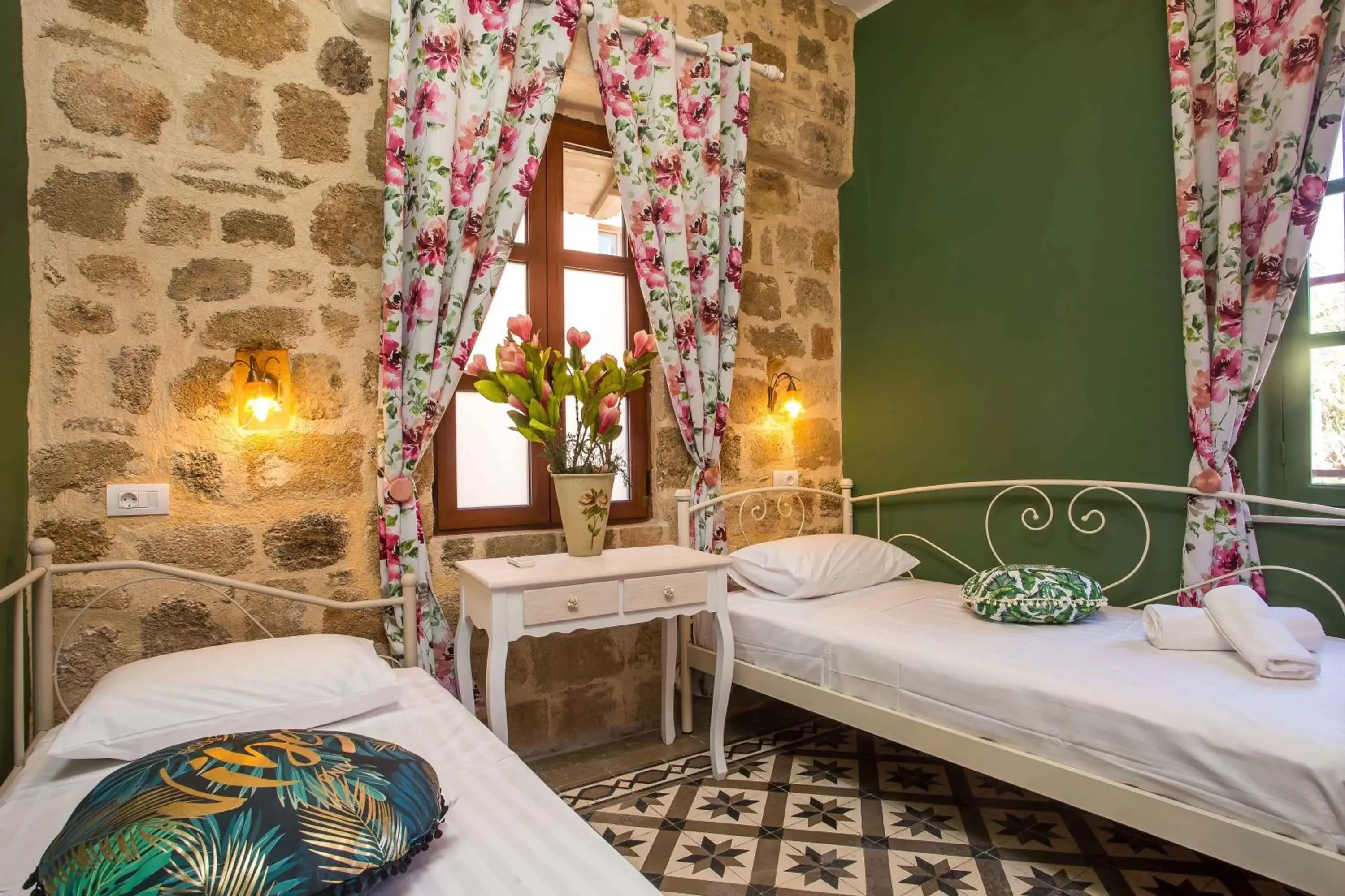 Double Room in Attiki Hotel Double Room in Attiki Hotel