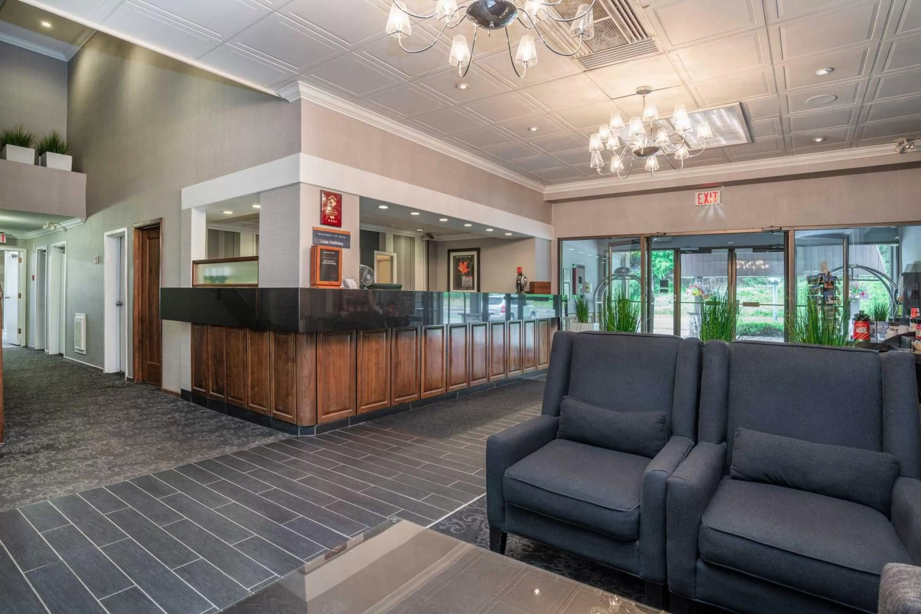 Lobby or reception in Sandman Hotel Revelstoke