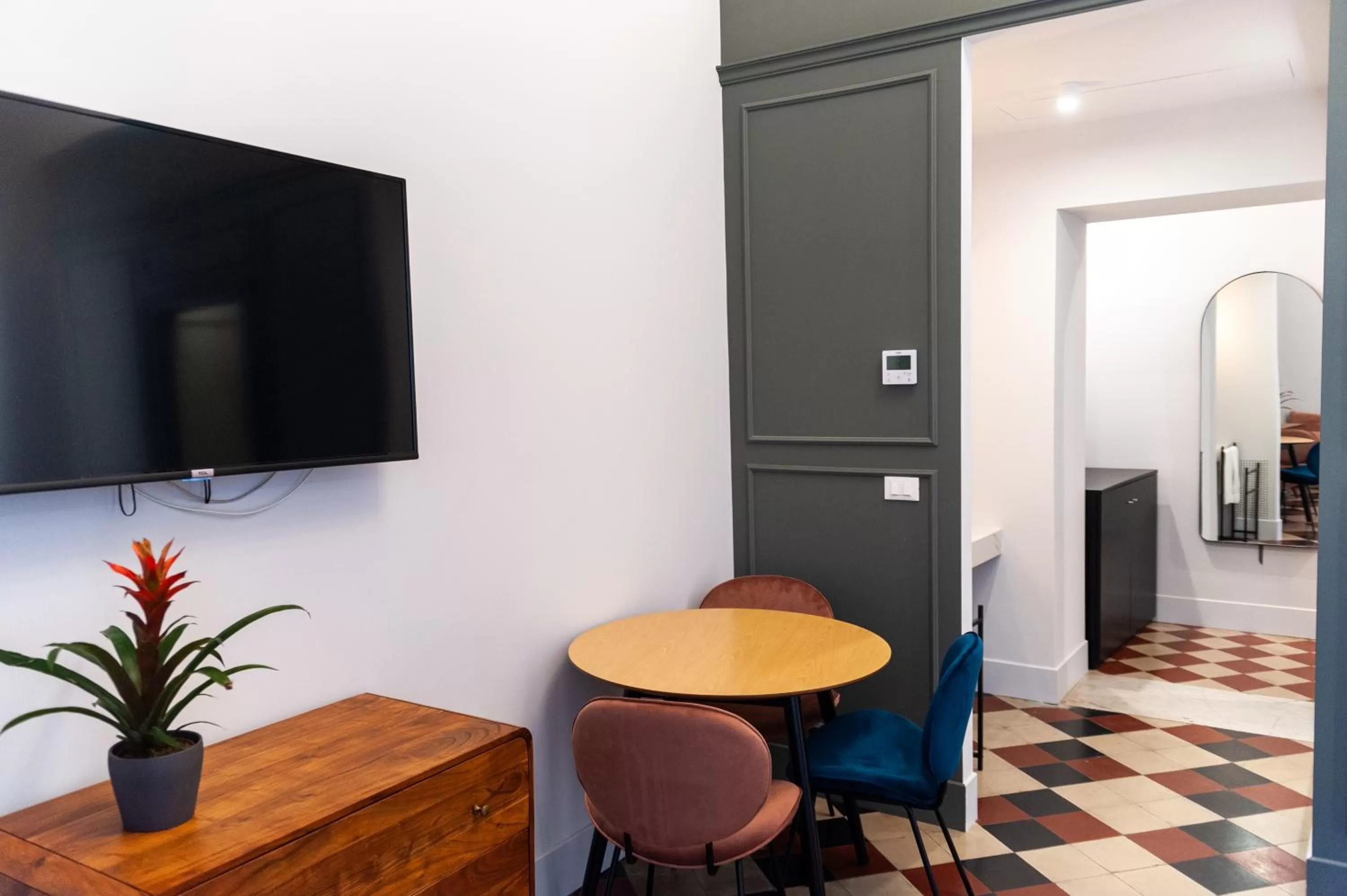 TV/Entertainment Center in CATARINA SUITES - CENTRO STORICO