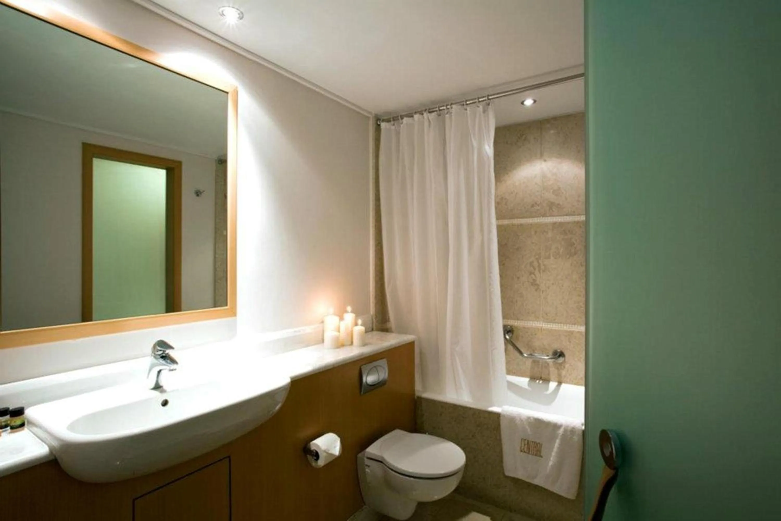 Bathroom in Central Hotel