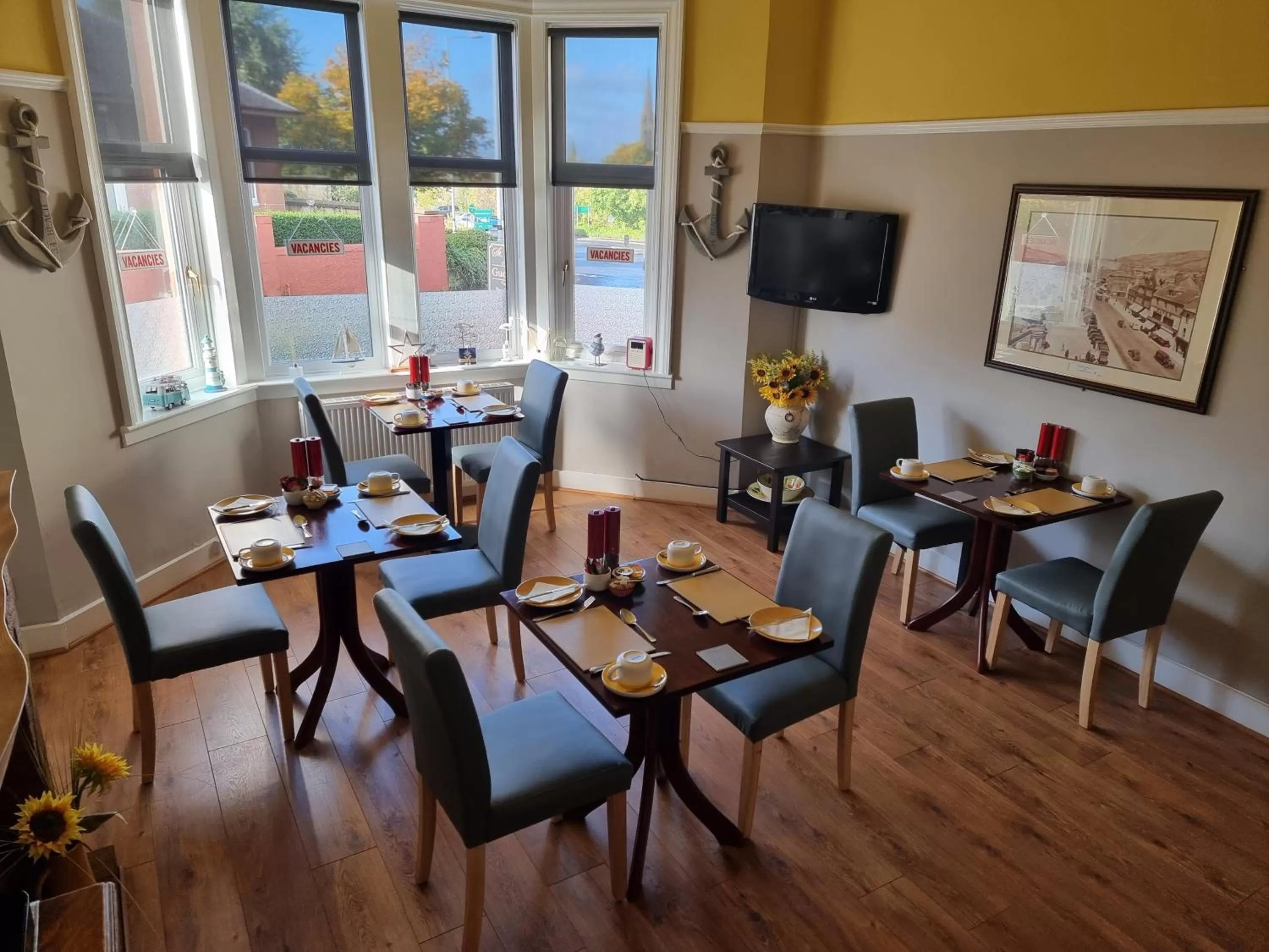 Restaurant/places to eat in St Leonards Guest House