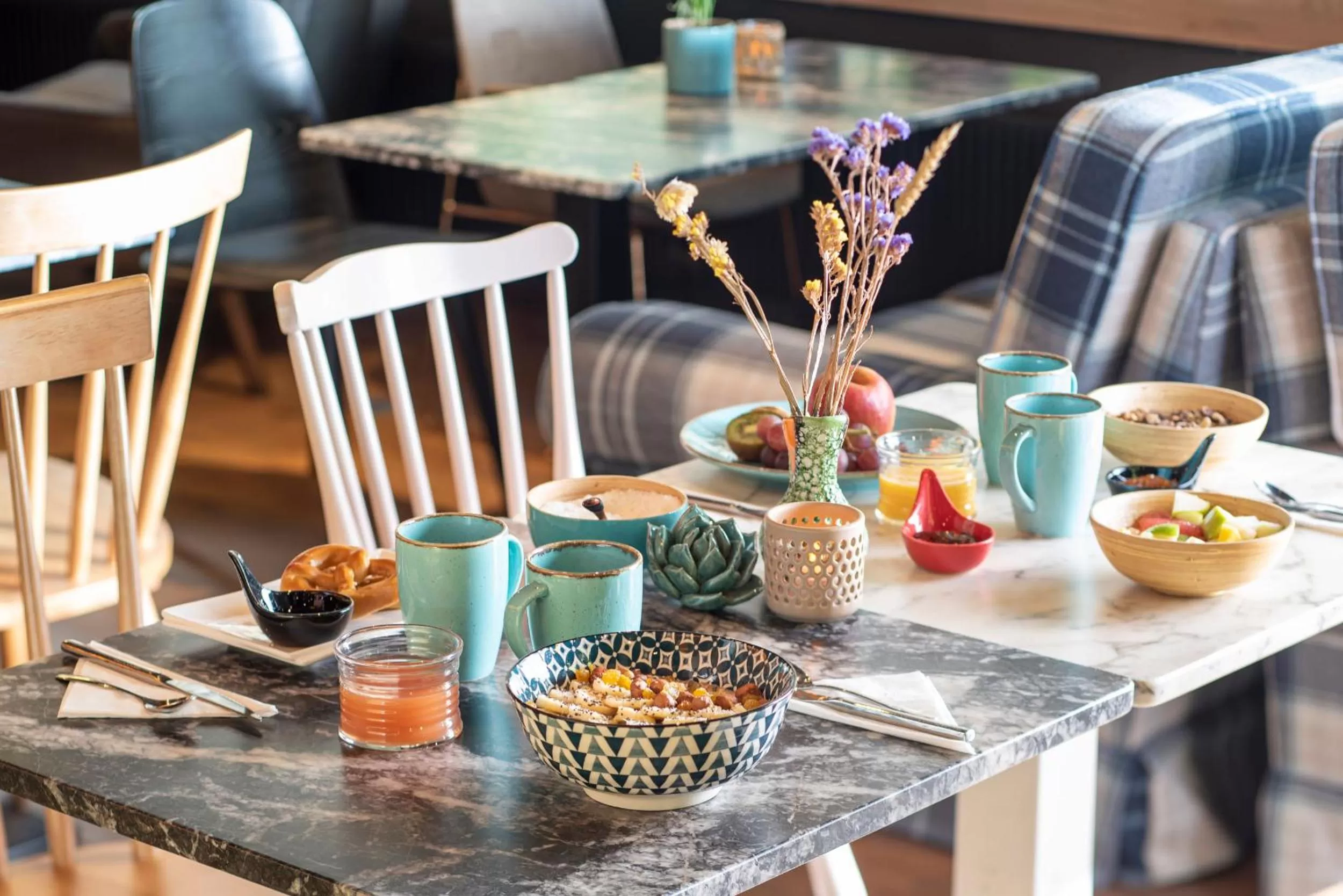 Buffet breakfast in Hotel Kaijoo by HappyCulture