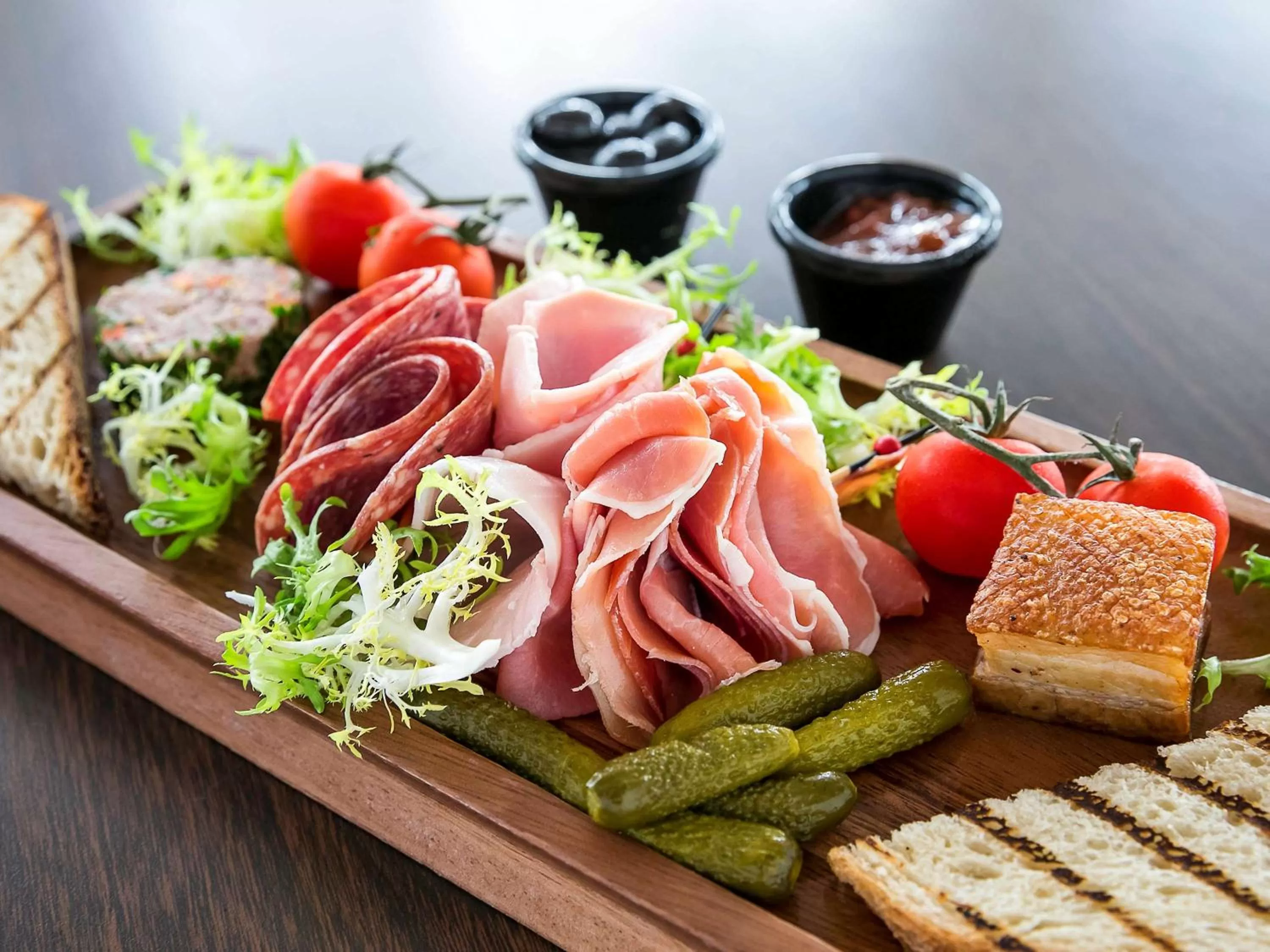 Lounge or bar in Novotel Paris La Defense Esplanade