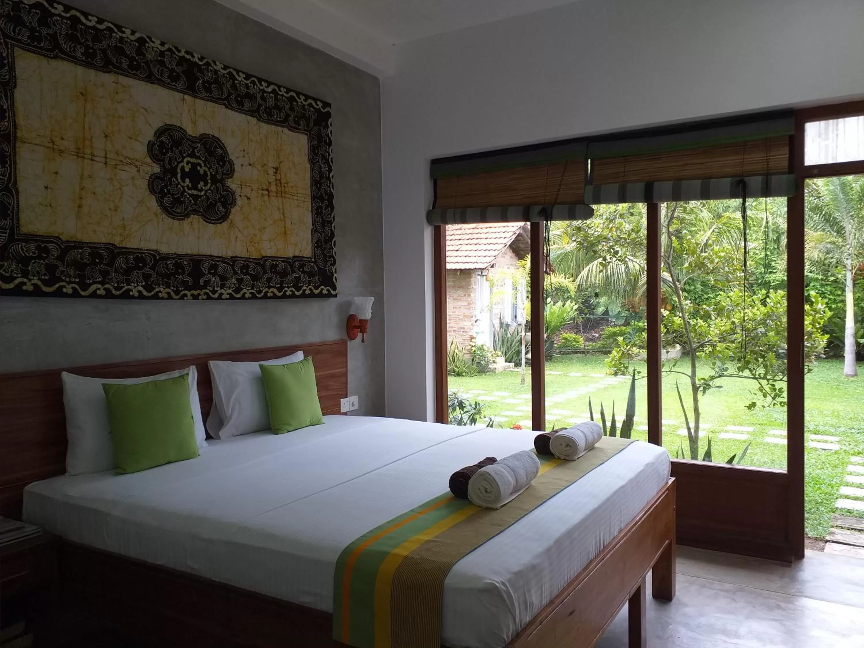 Bed in Green Wood Villa Negombo