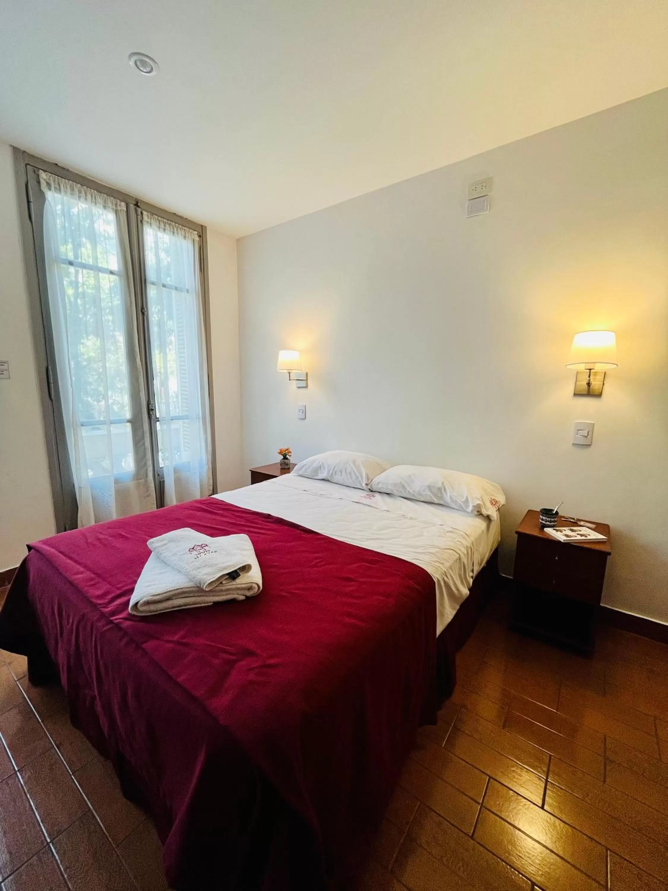 Bed in Hotel Alcazar