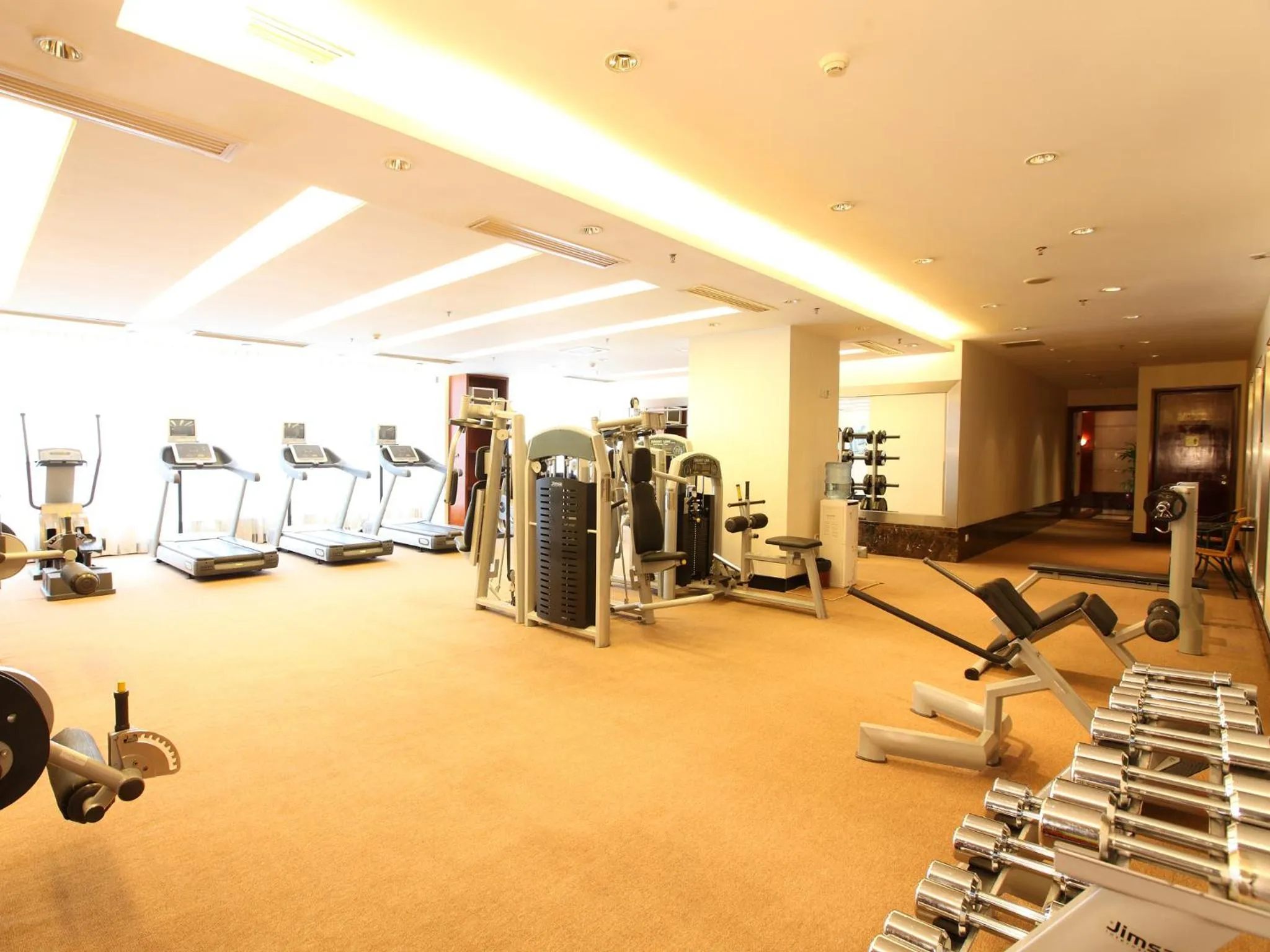 Fitness centre/facilities in Grand International Hotel