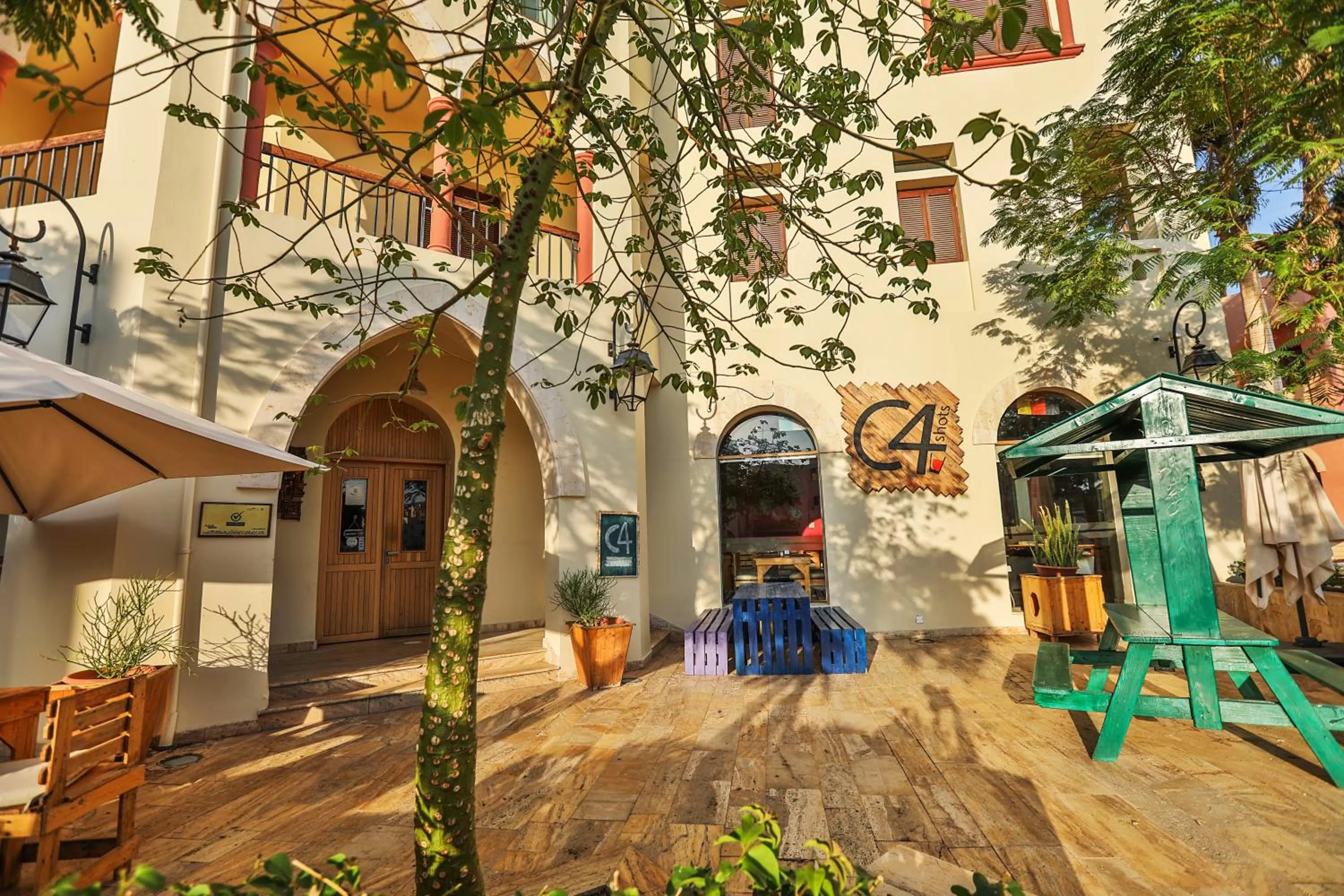 Restaurant/places to eat in Tala Bay Residence - Families Only