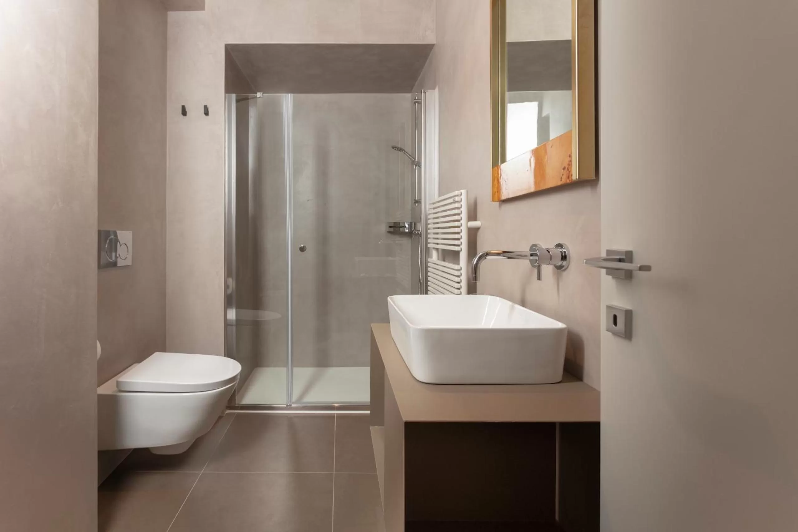 Shower, Bathroom in Palazzo dei Tolomei