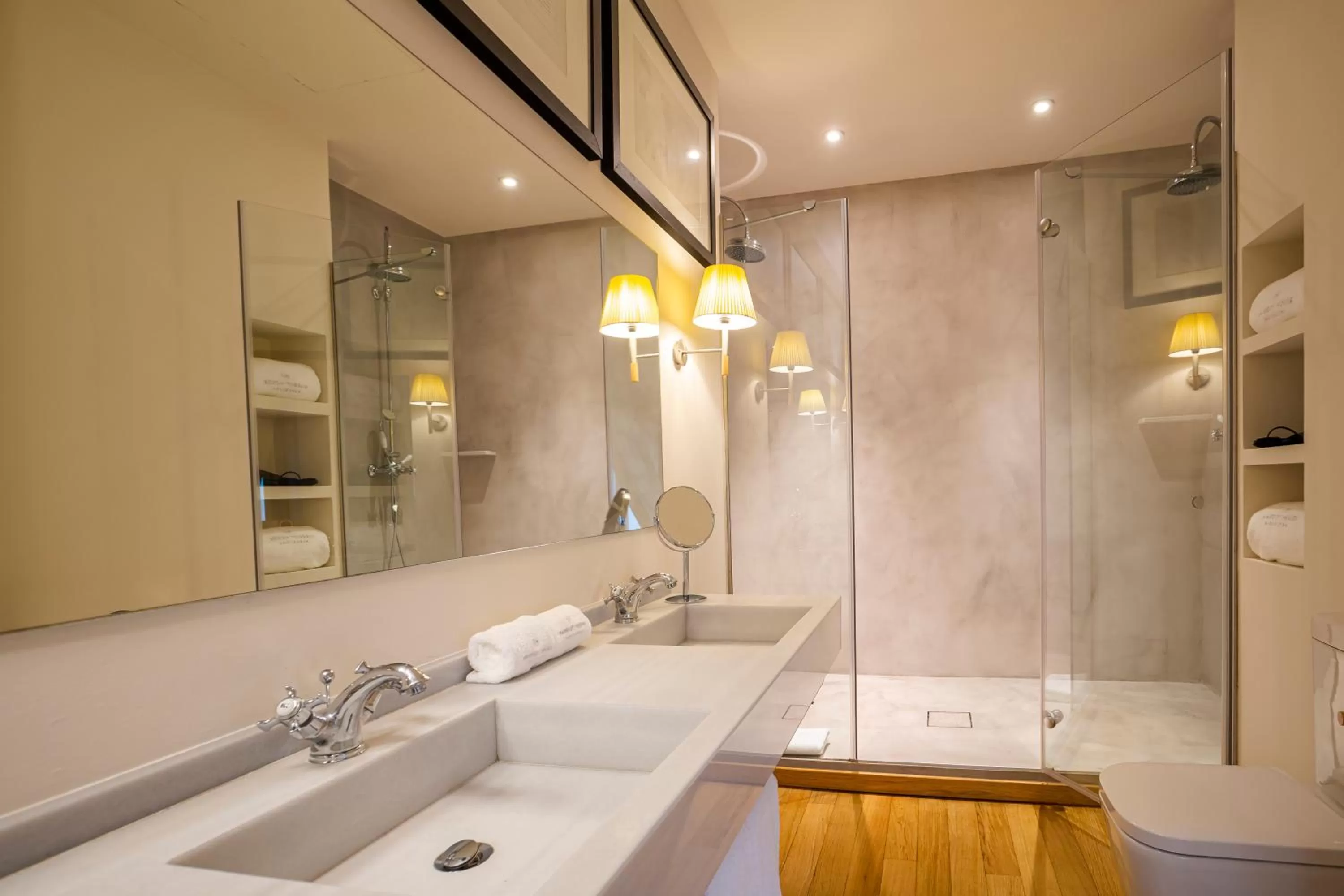 Bathroom in Hotel Margot House Barcelona