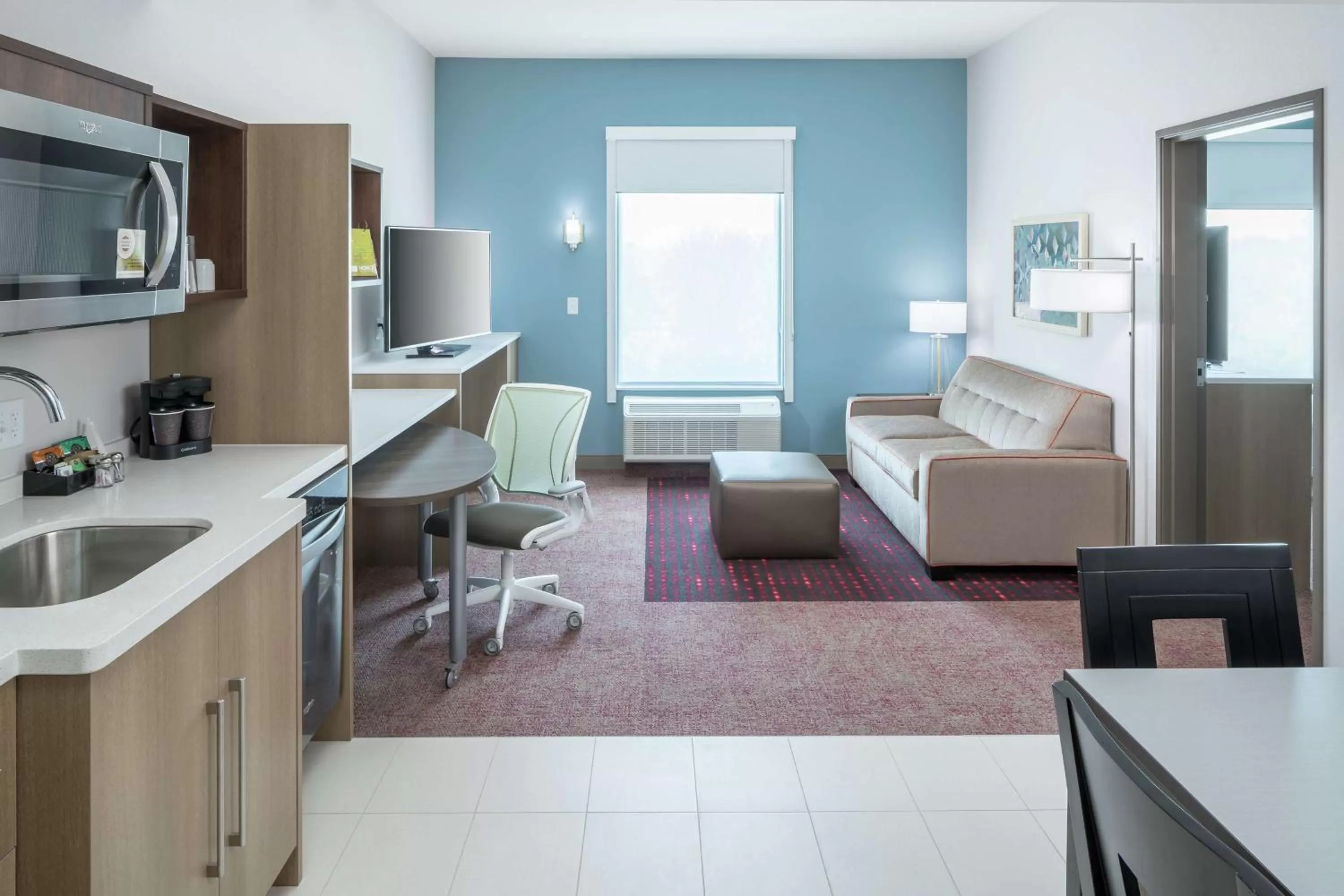 Bedroom, Bed in Home2 Suites By Hilton Orlando Airport