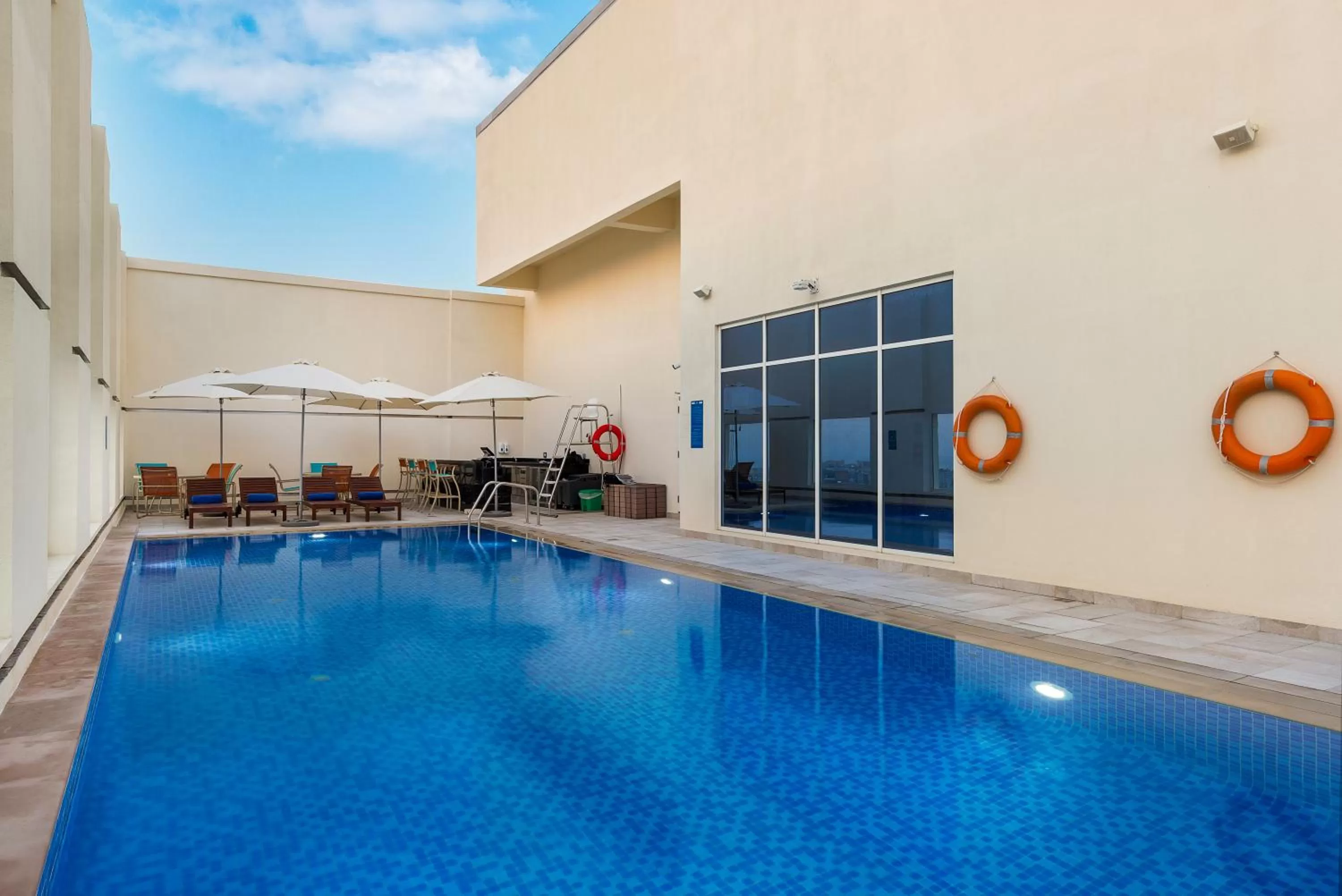 Swimming pool in Citymax Hotel Ras Al Khaimah