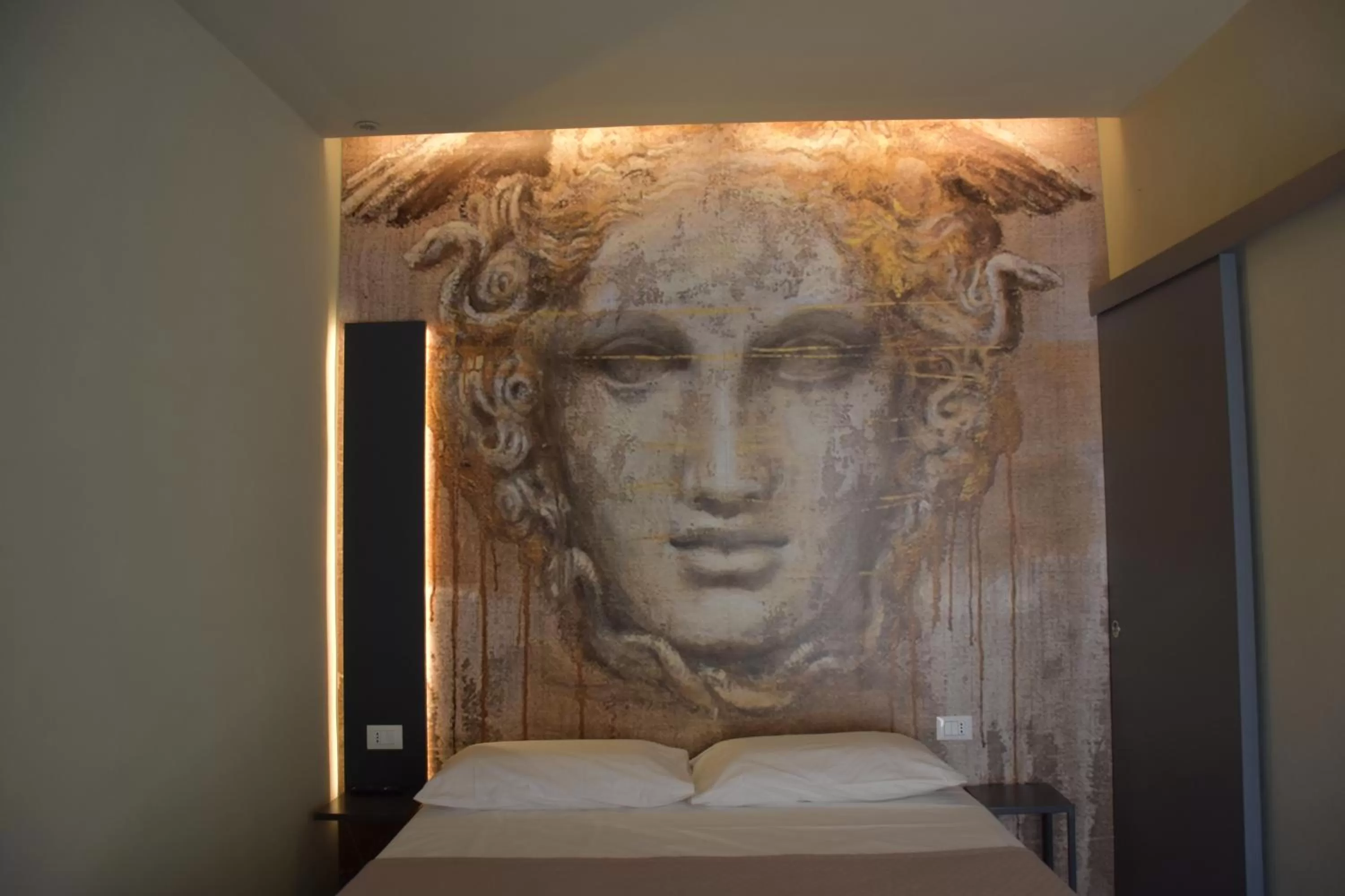 Bedroom, Bed in Dea's Rooms