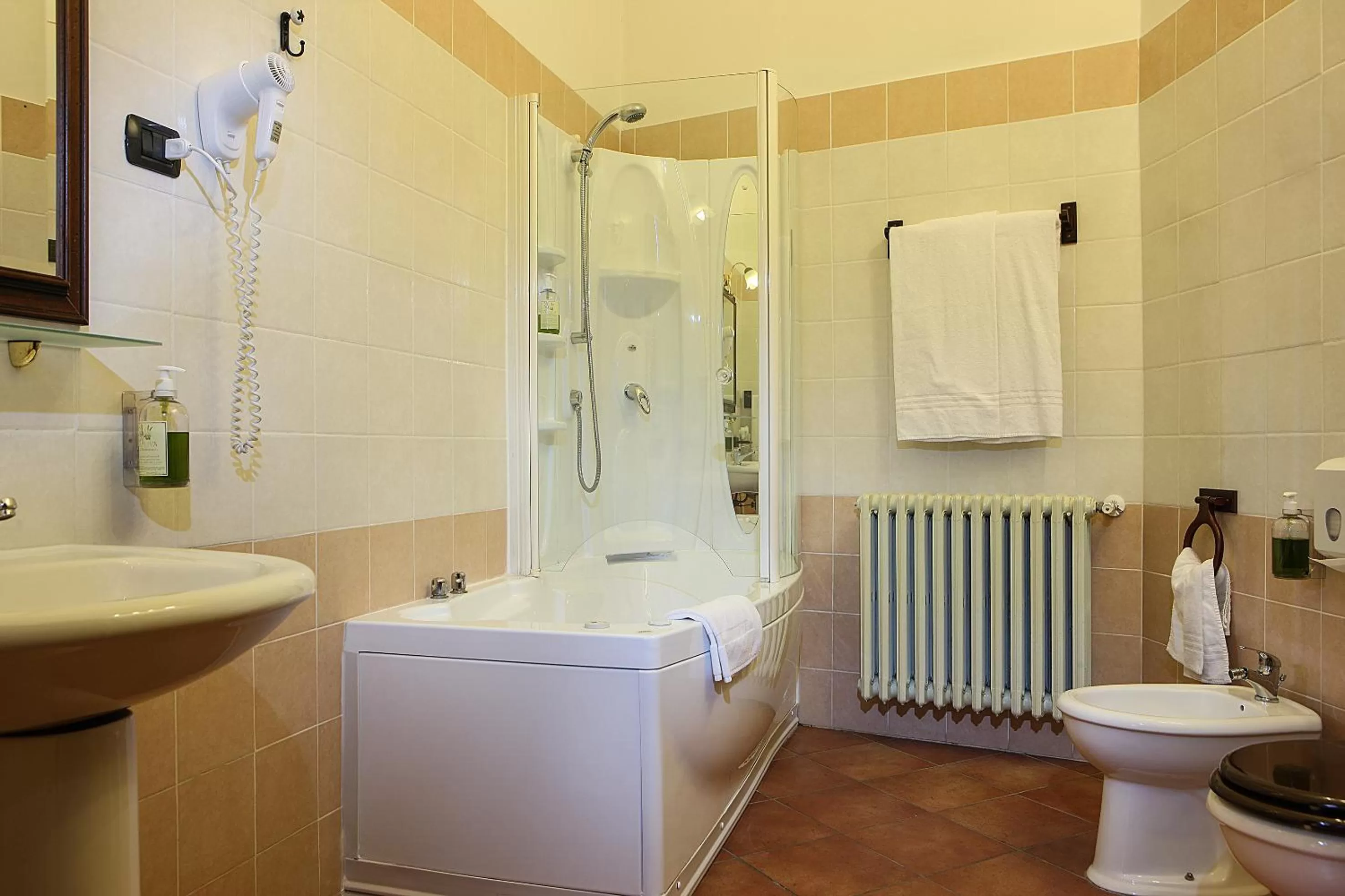 Bathroom in Grand Hotel Capodimonte