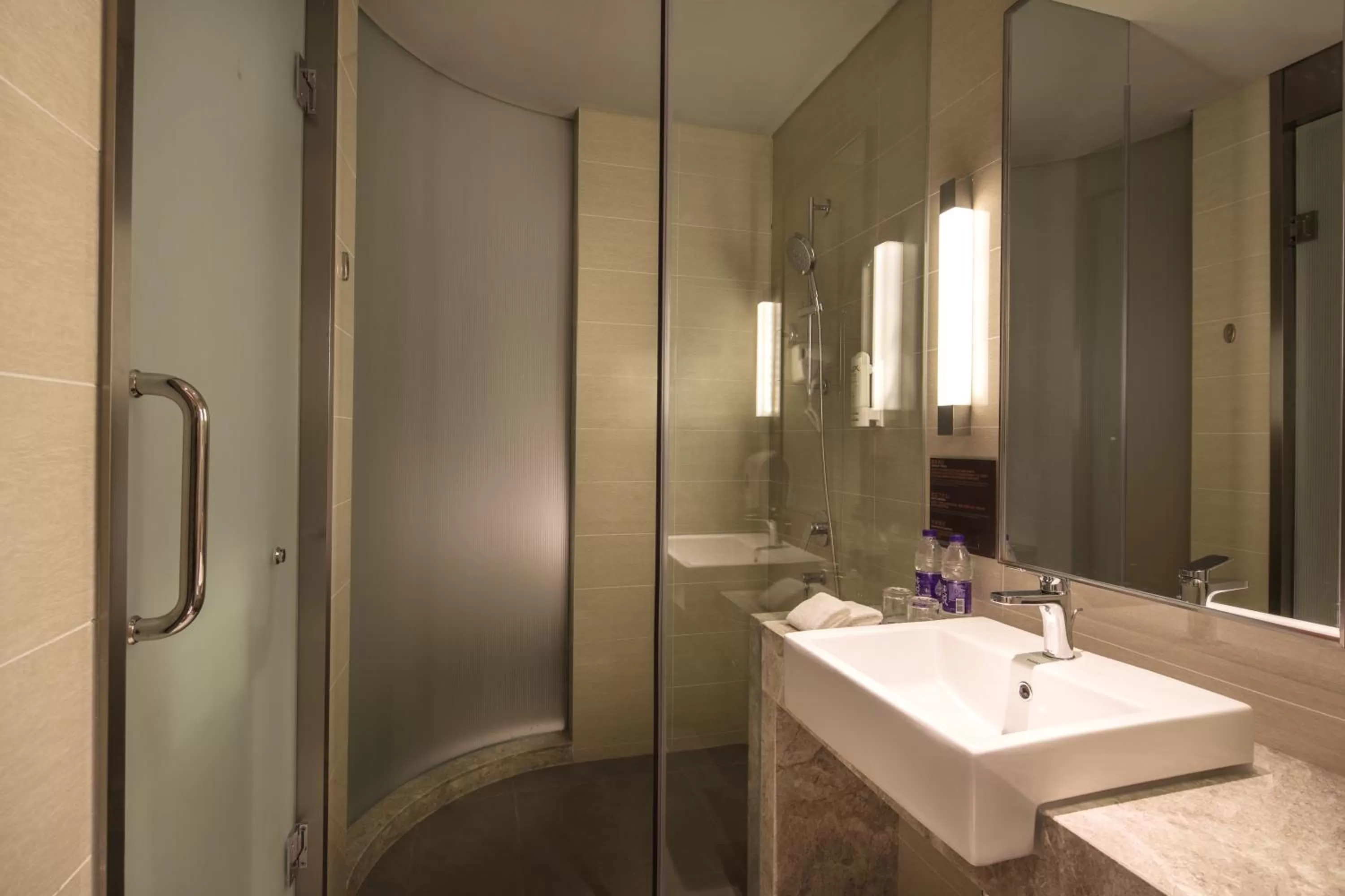 Bathroom in Holiday Inn Express Suzhou New District by IHG