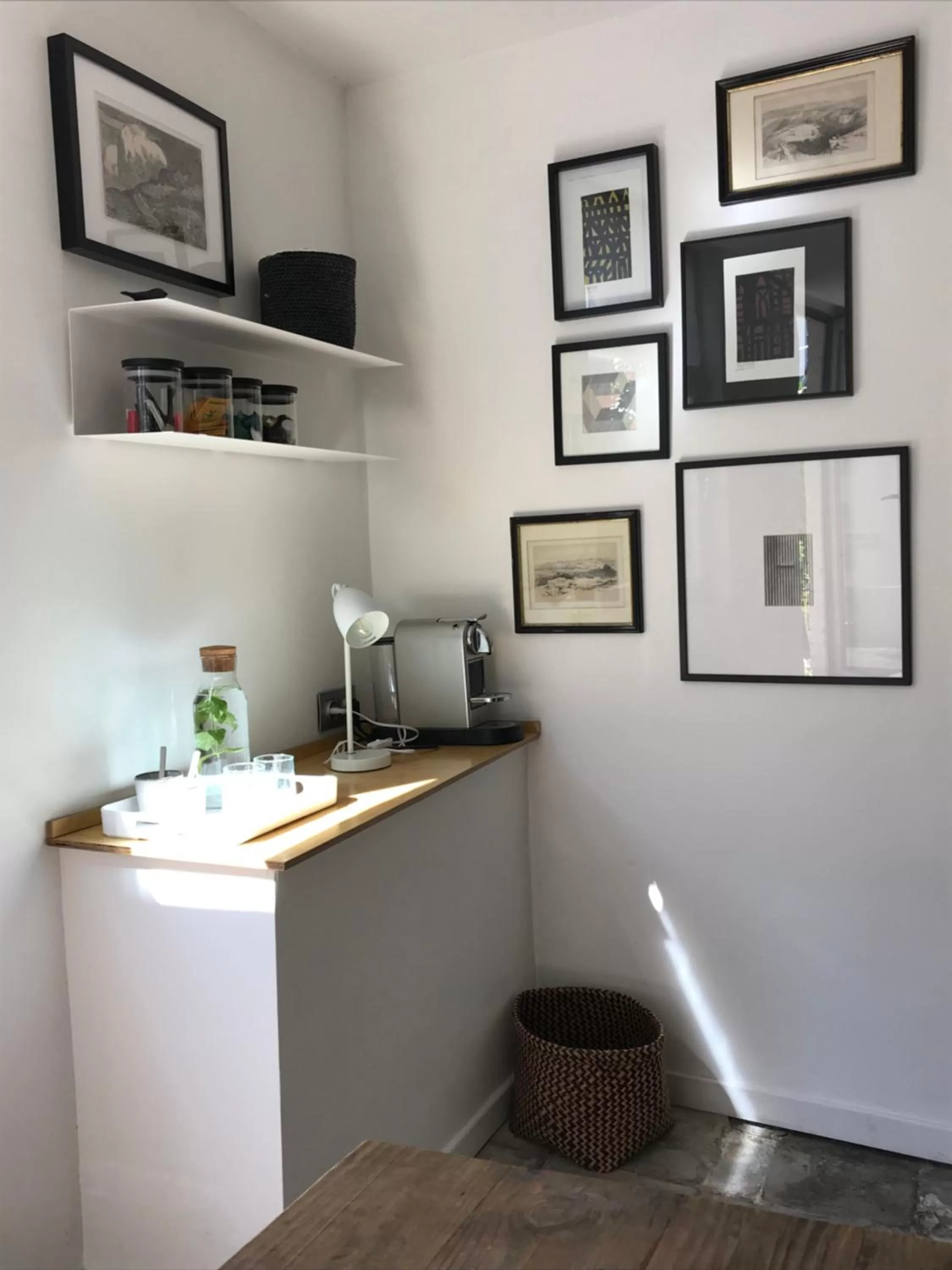 Coffee/tea facilities in B&B La Ruelle