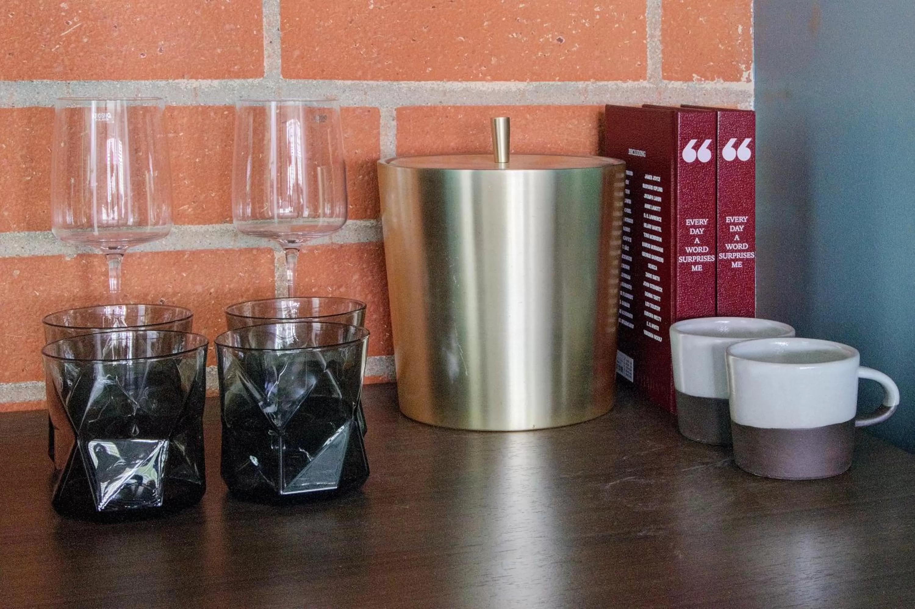 Coffee/tea facilities in The Hollywood Franklin Hotel near Universal Studios