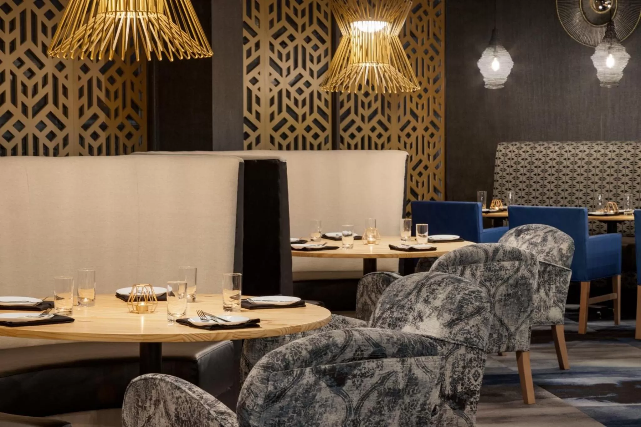 Restaurant/places to eat in Holiday Inn Philadelphia Arpt-Stadium Area by IHG