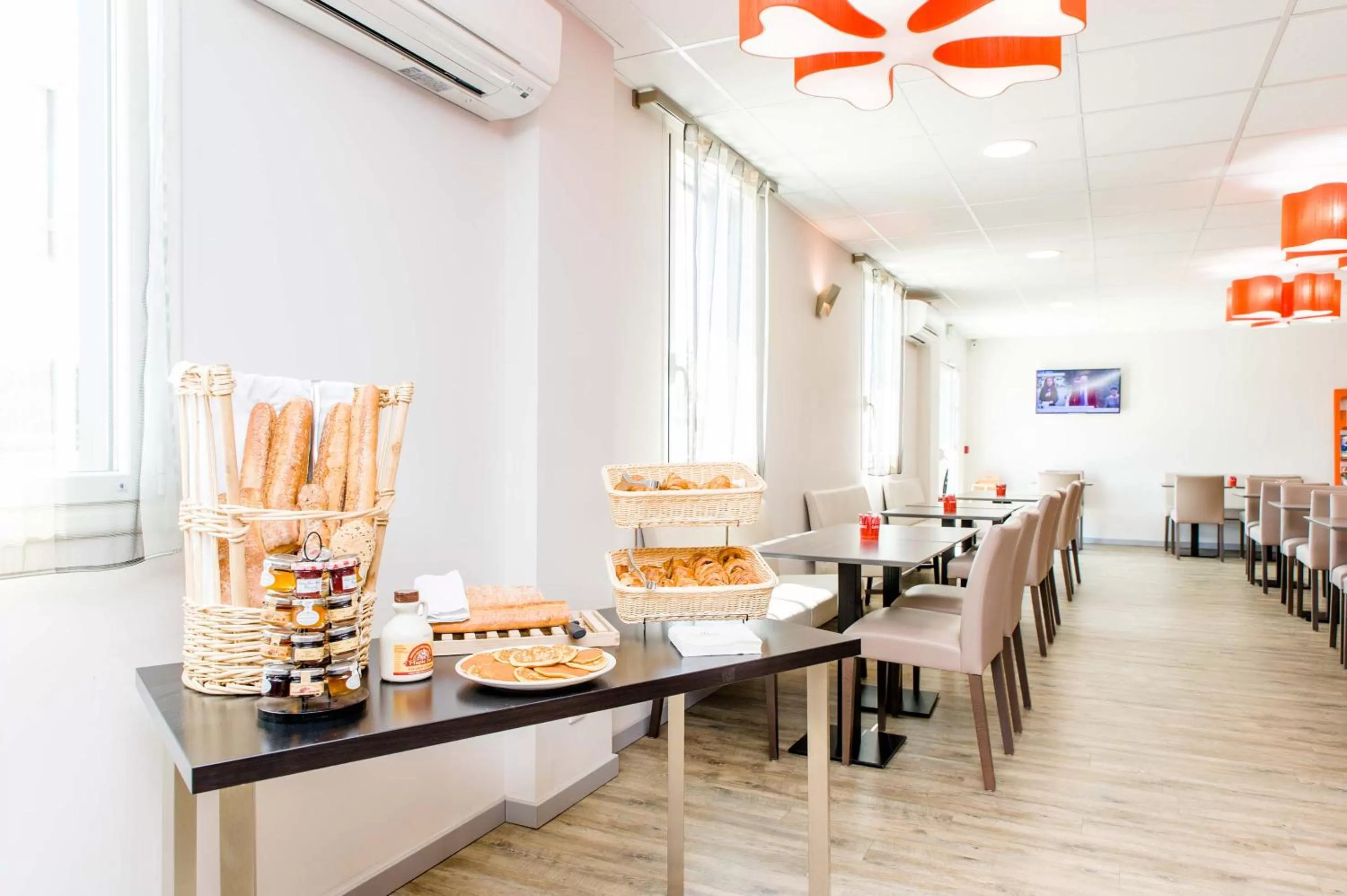 Continental breakfast in Dios Hotel