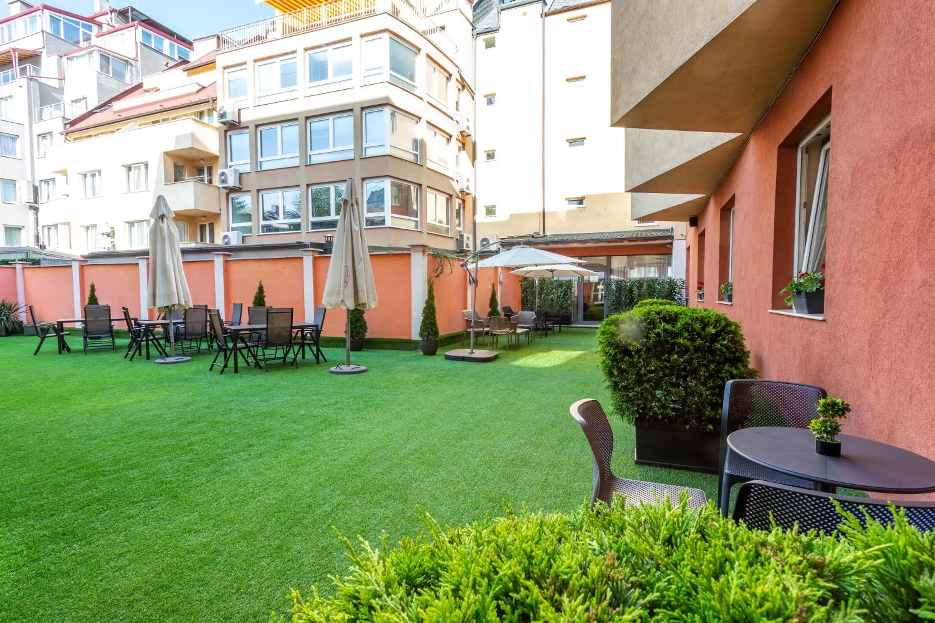 Property building in City Avenue Hotel by HMG-Free Parking-Free Wi-Fi